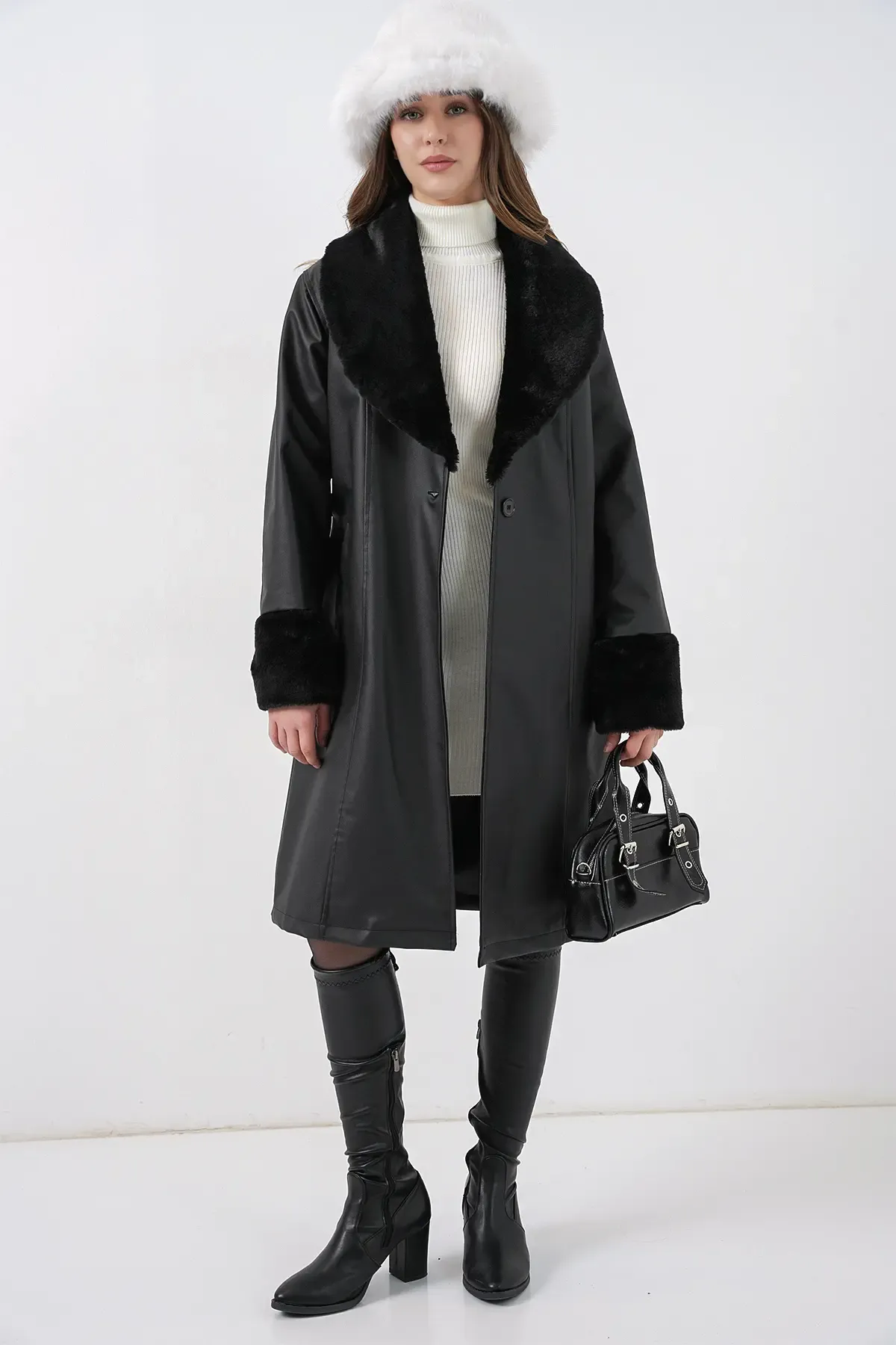 1045 Kürklü Suni Deri Kaban - Siyah