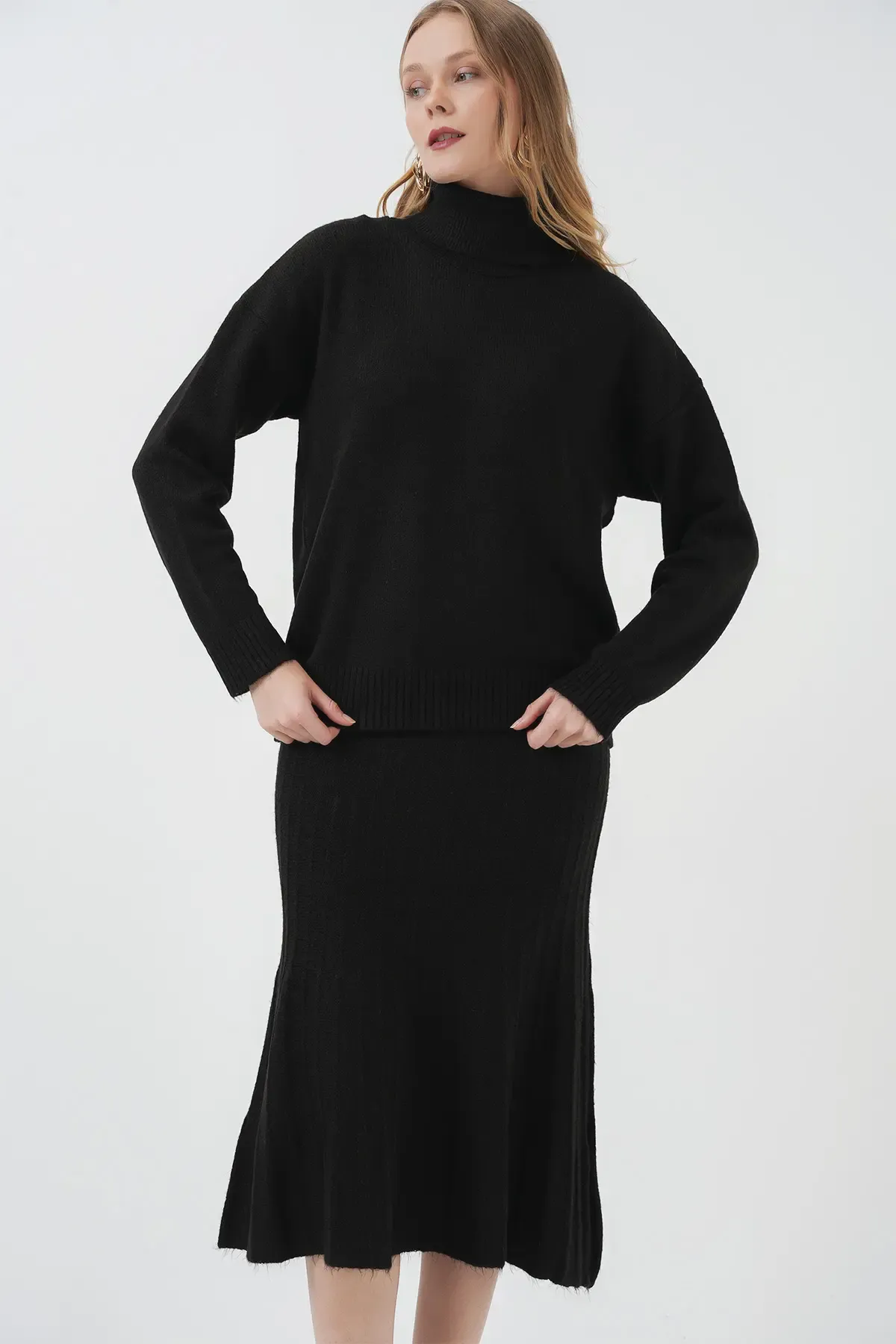 15892 Kazak Etek Triko İkili Takım - Siyah