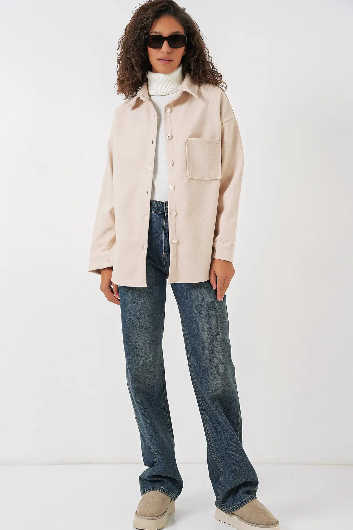 20273 Tek Cepli Düğmeli Kaşe Gömlek - Krem