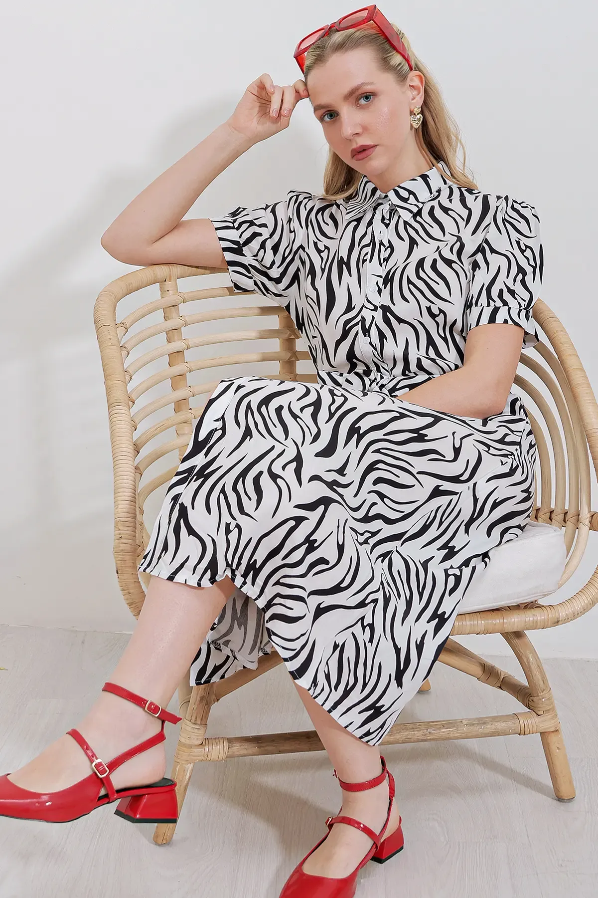 2213 Kısa Kol Viskon Elbise - Siyah