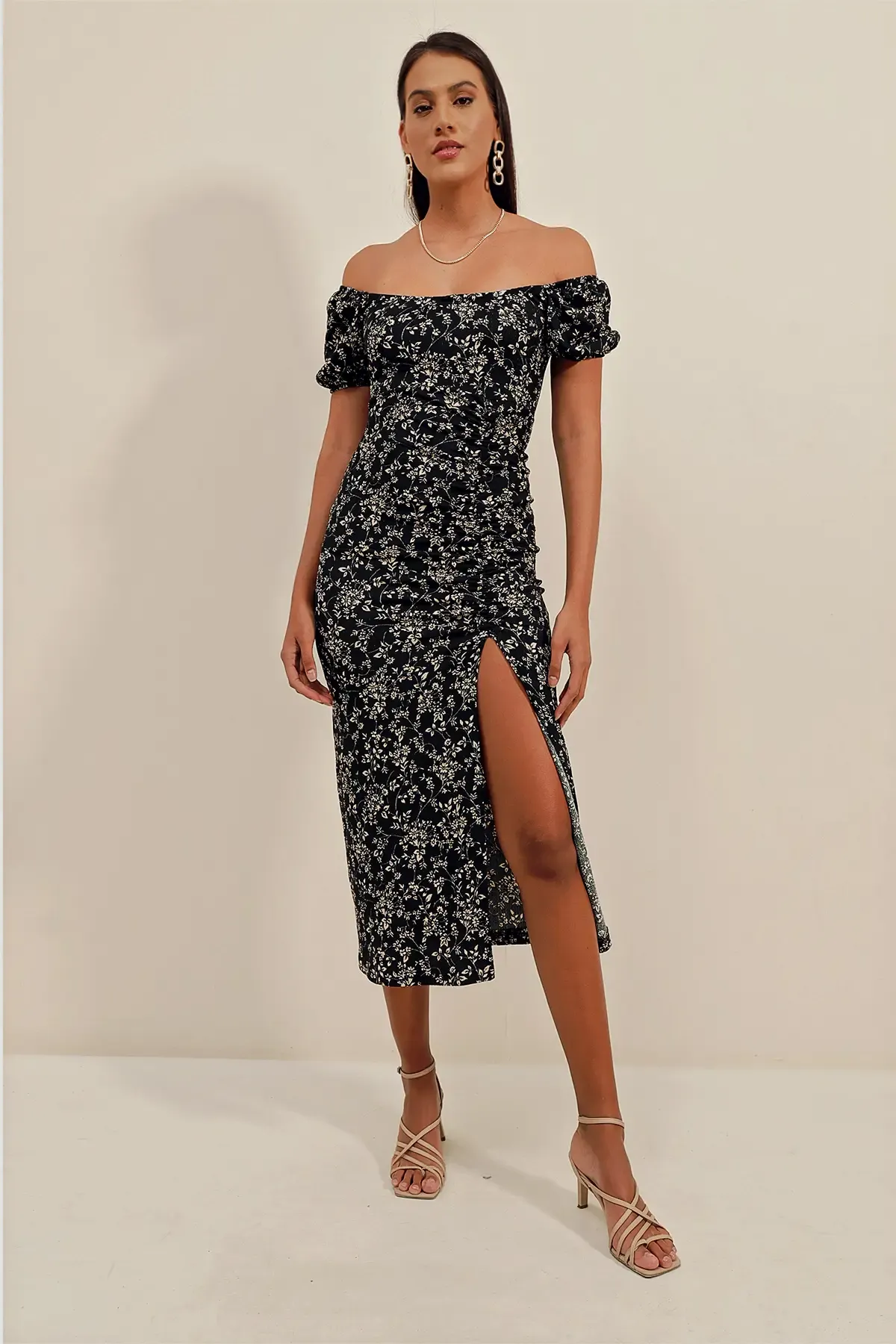 2396 Yırtmaçlı Yazlık Örme Elbise - Y.Siyah