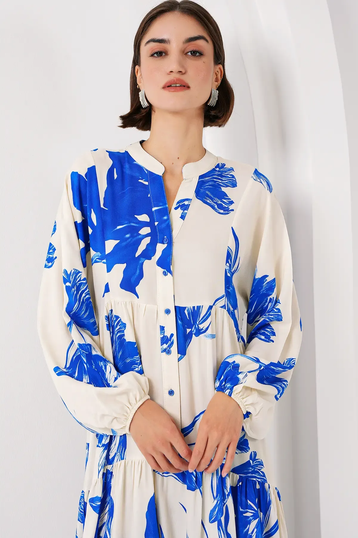 2423 Otantik Desenli Tesettür Elbise - A.Ekru