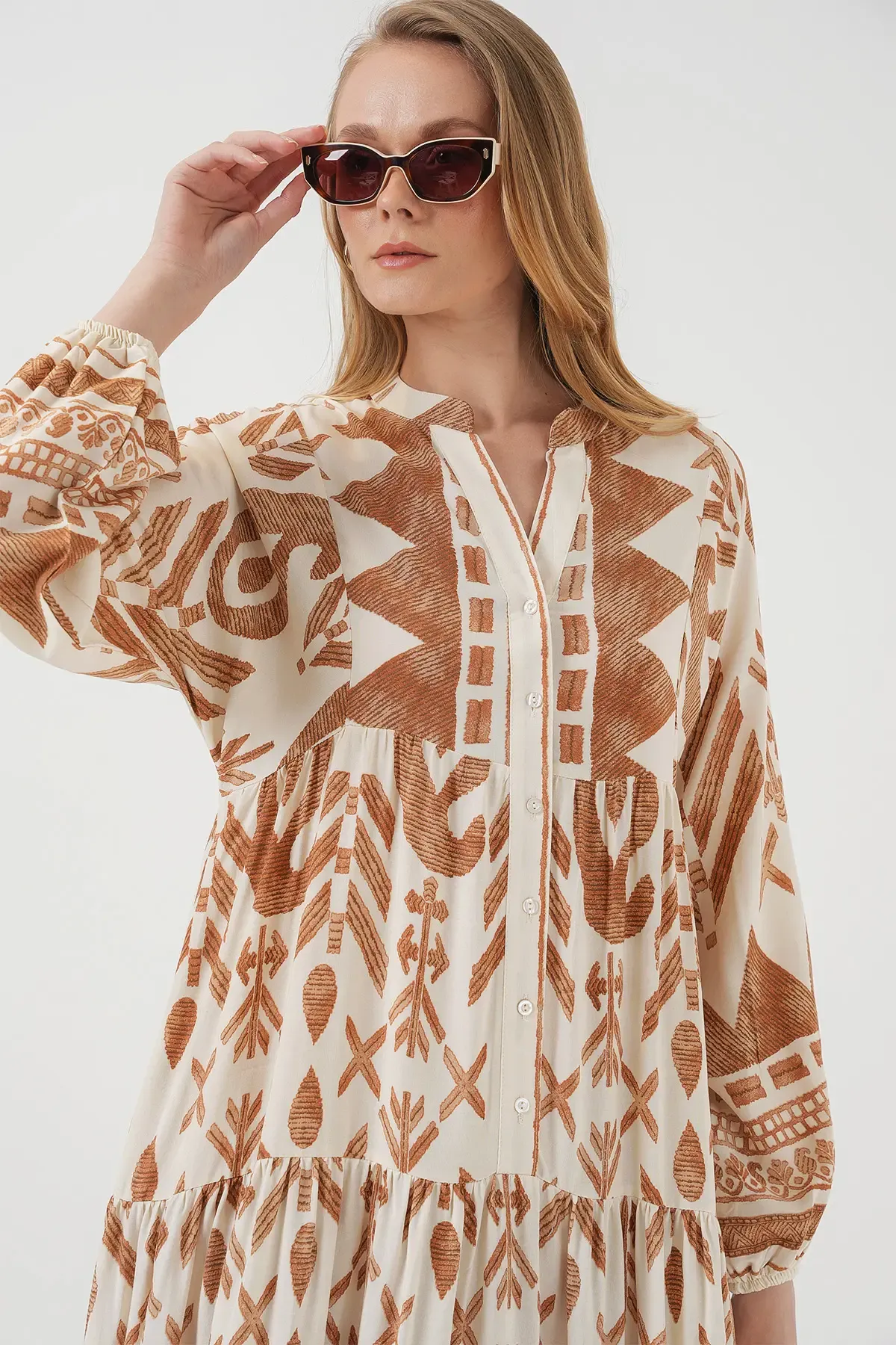 2423 Otantik Desenli Tesettür Elbise - B. Hardal