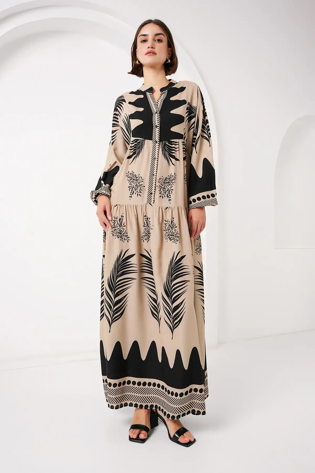 2423 Otantik Desenli Tesettür Elbise - C. Vizon