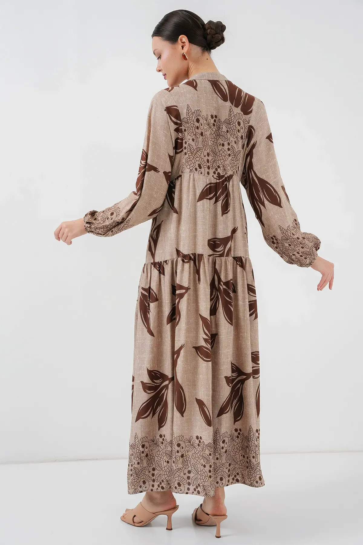 2423 Otantik Desenli Tesettür Elbise - F.Bej