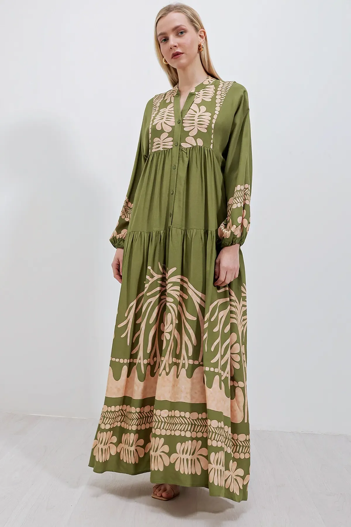 2423 Otantik Desenli Tesettür Elbise - Haki