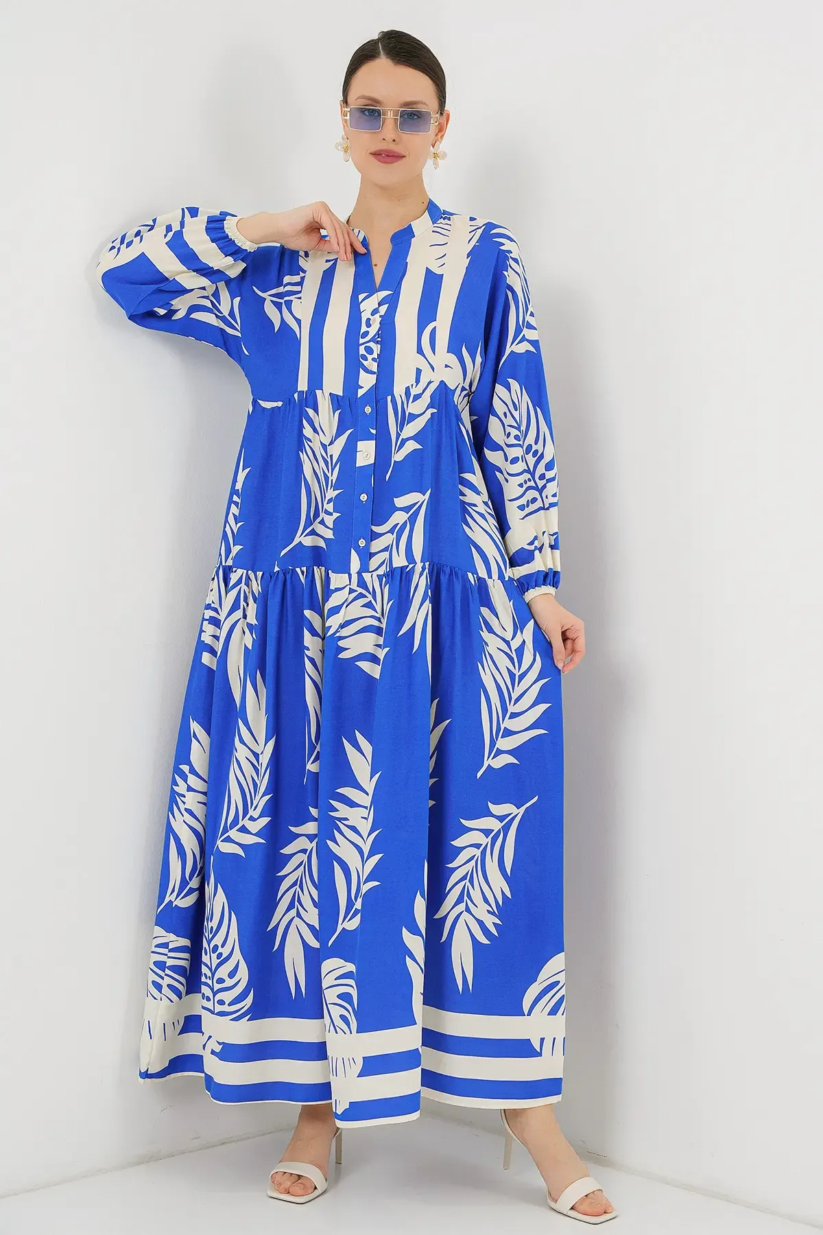 2423 Otantik Desenli Tesettür Elbise - Saks 3