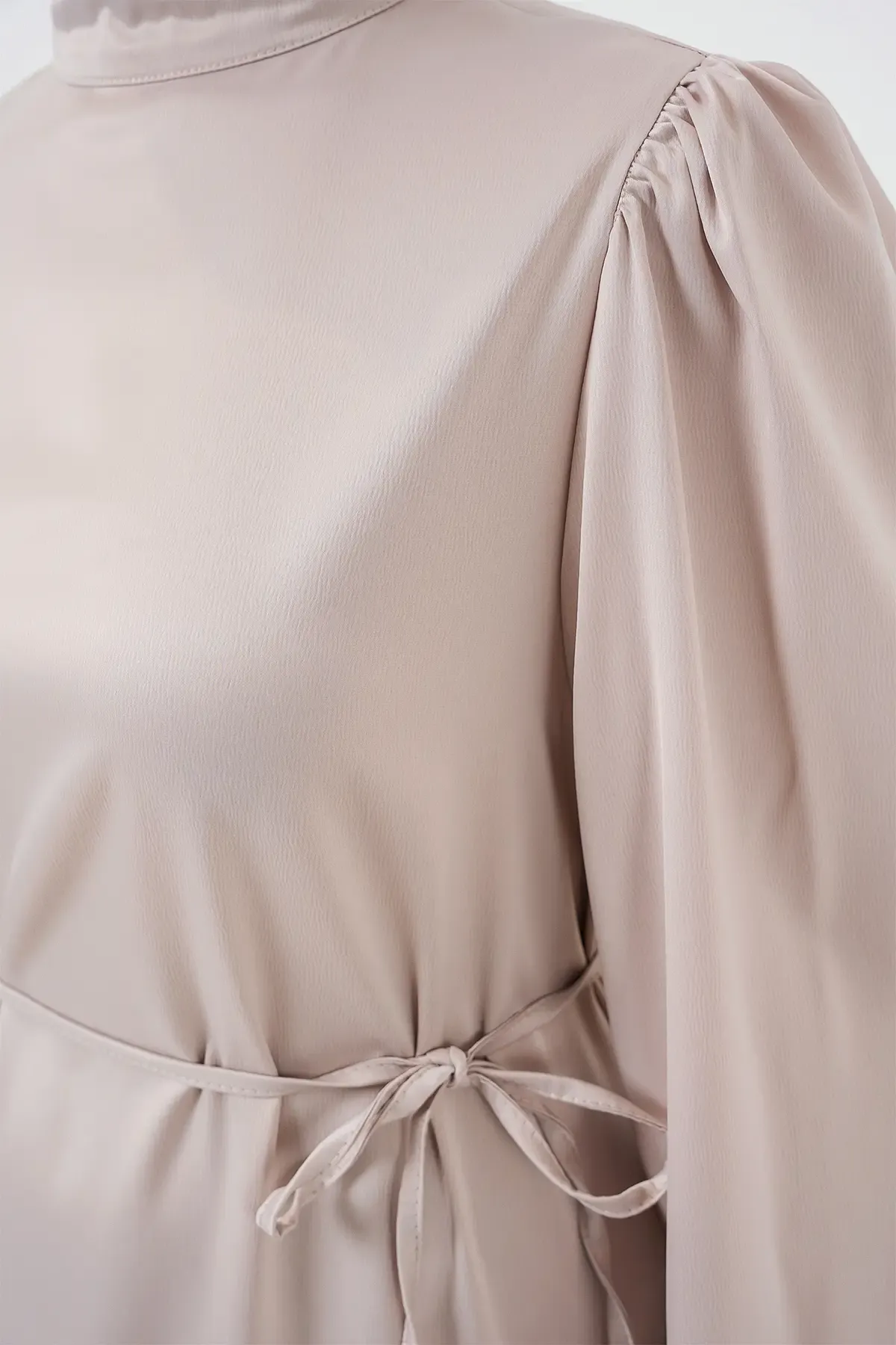 2510 Saten Tesettür Abiye Elbise - M. Krem