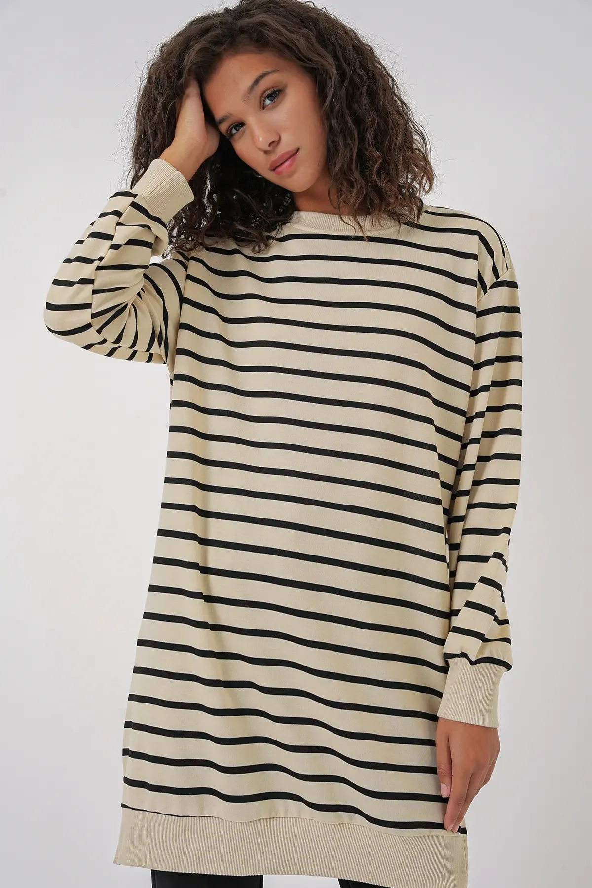 55452 Kadın Bisiklet Yaka Çizgili Tesettür Tunik - Siyah