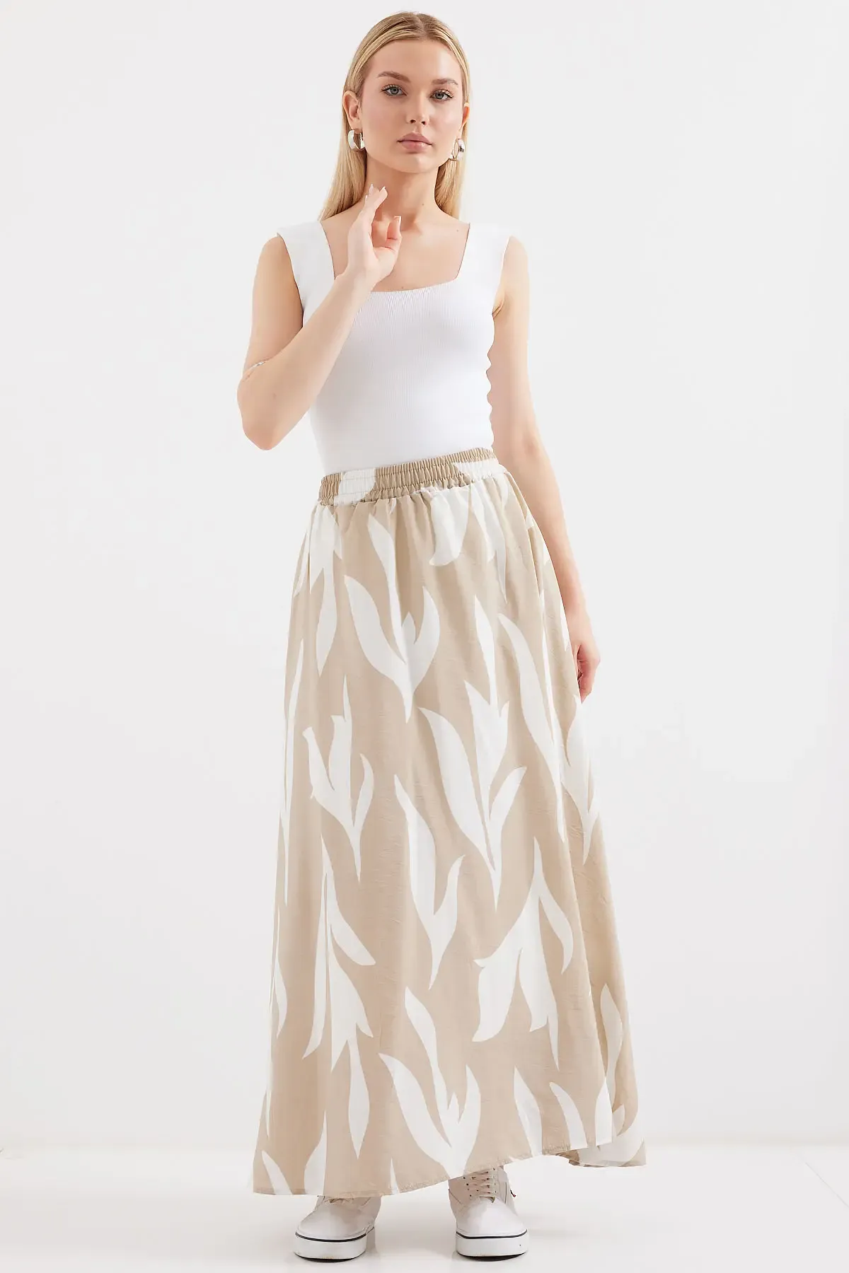 8028 Desenli Uzun Etek - Bej