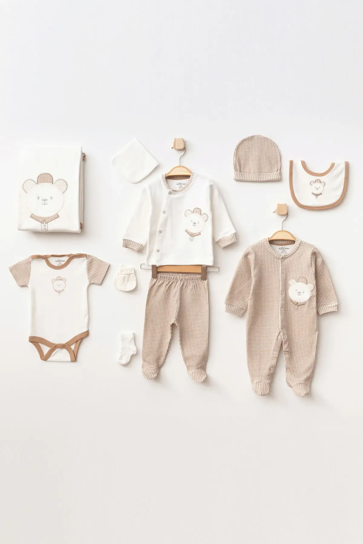 Erkek Bebek Ayı Nakışlı 10  Lu Hastane Çıkış Seti 0 Ay - 3 Ay