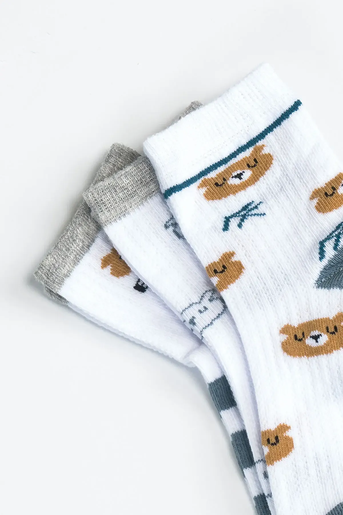 Erkek Çocuk Dikişsiz 3  lü Soket Çorap 3 Yaş - 6 yaş