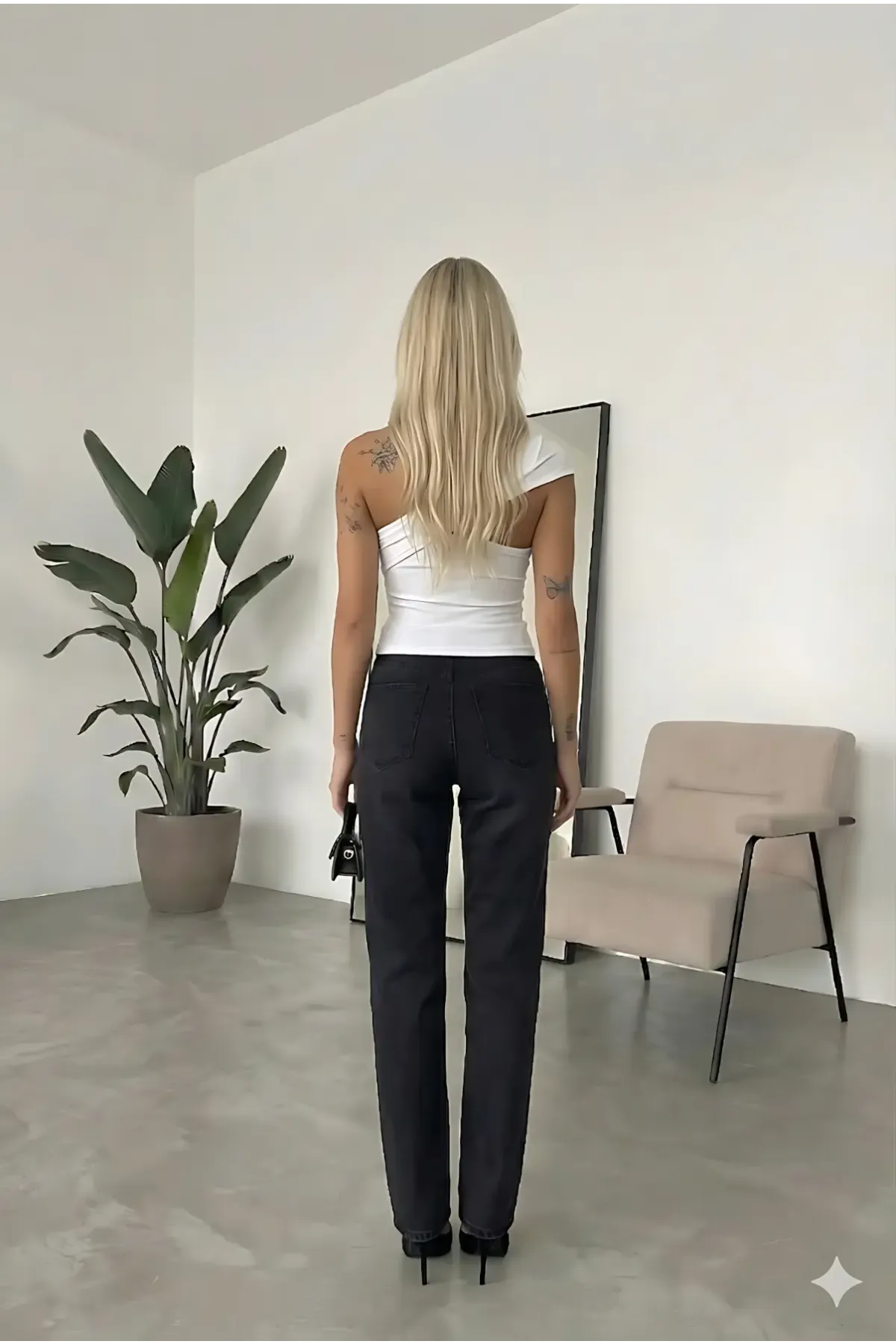 Kadın Beyaz Gold Toka Detay Omuz Drape Detaylı Sandy Bluz HZL26W-FRY123741