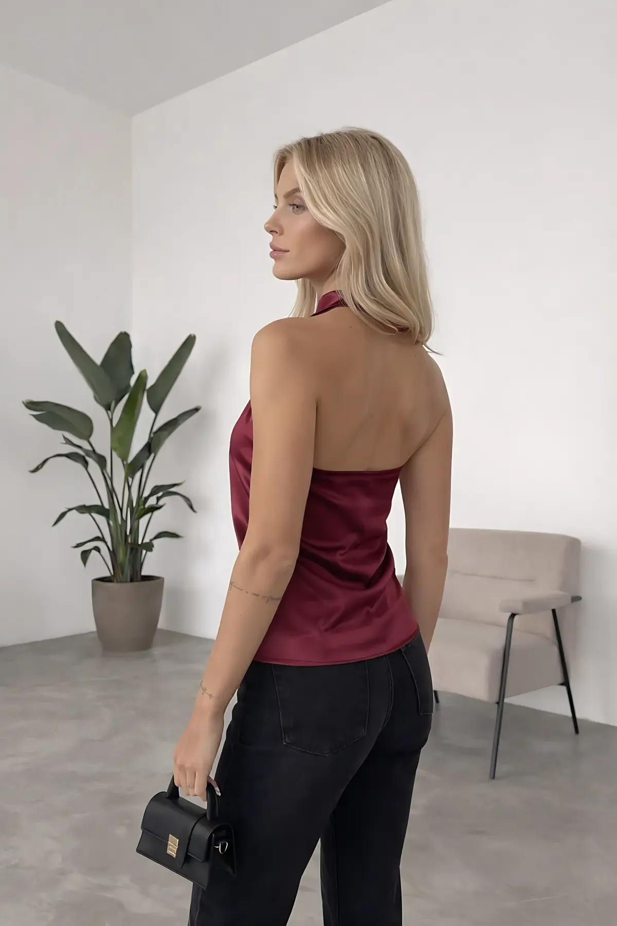 Kadın Bordo Halter Yaka Saten Kumaş Sırt Dekolteli Bluz HZL26W-FRY123801