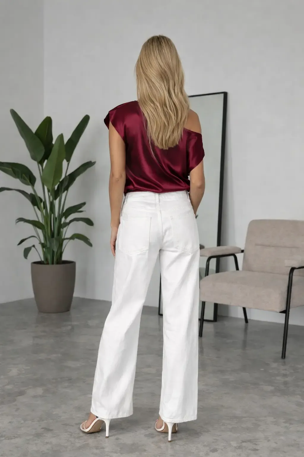 Kadın Bordo Tek Omuz Asimetrik Kesim Saten Bluz HZL26W-FRY121171