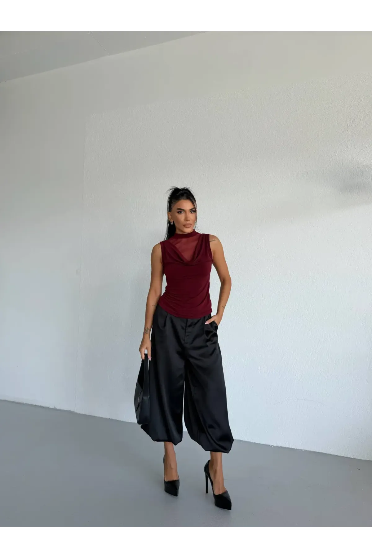 Kadın Bordo Tül Detay Degaje Yaka Yanlardan Drapeli Sandy Bluz HZL26S-FRY123791