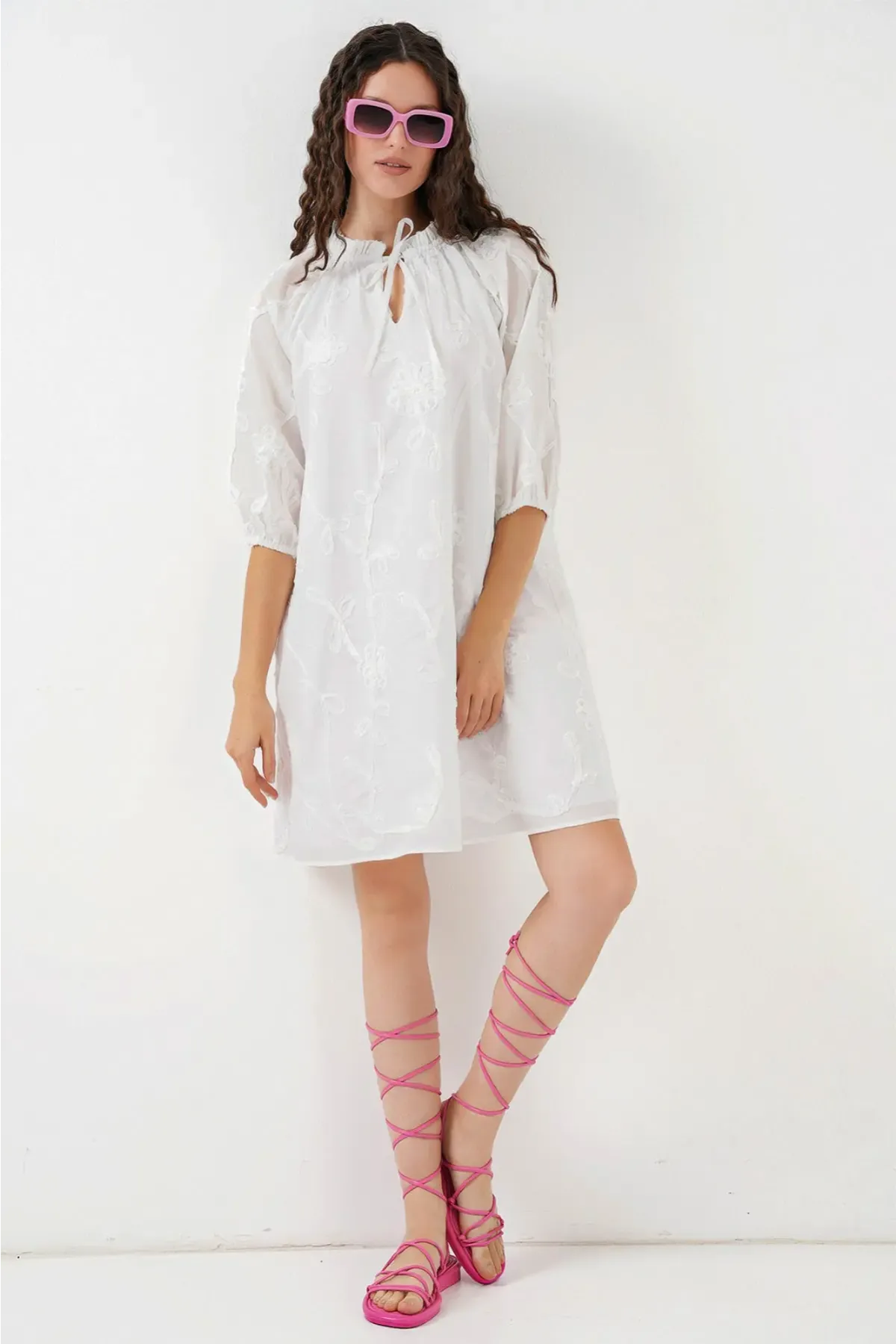 Kadın Desenli Kısa Elbise 2528 - Beyaz