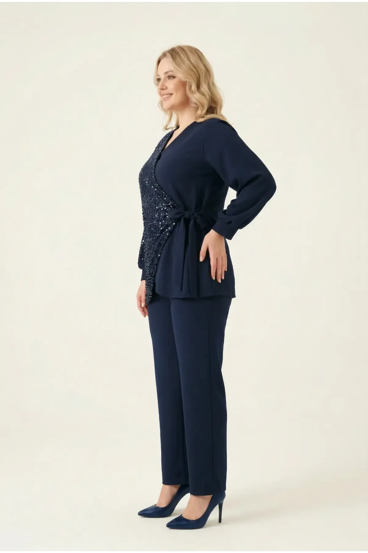 Kadın Lacivert Büyük Beden Payet Detaylı Pantolon Bluz Abiye Takım HZL26W-PR10011