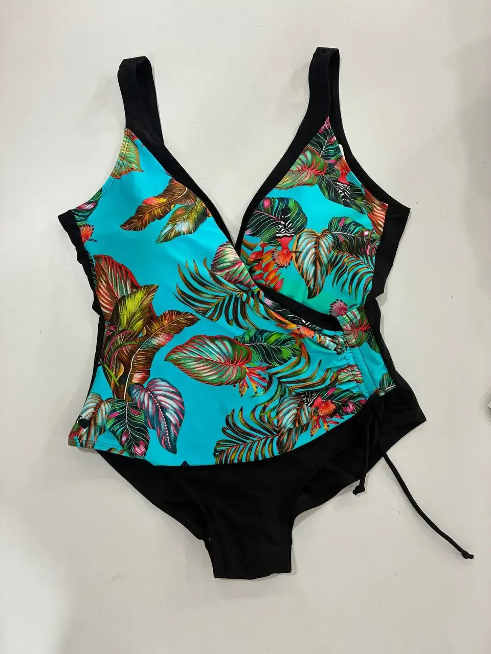 Kadın Mavi Siyah Tüy Desen V Yaka Yandan İp Büzgülü Büyük Beden Mayo HZL25S-LC4007