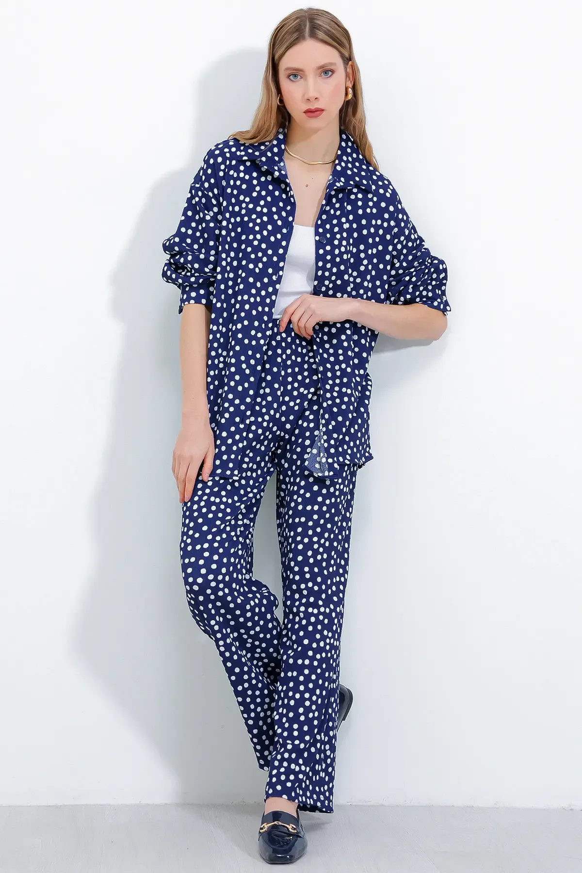 Kadın Puantiyeli Lacivert Ekru Örme İkili Takım 5858