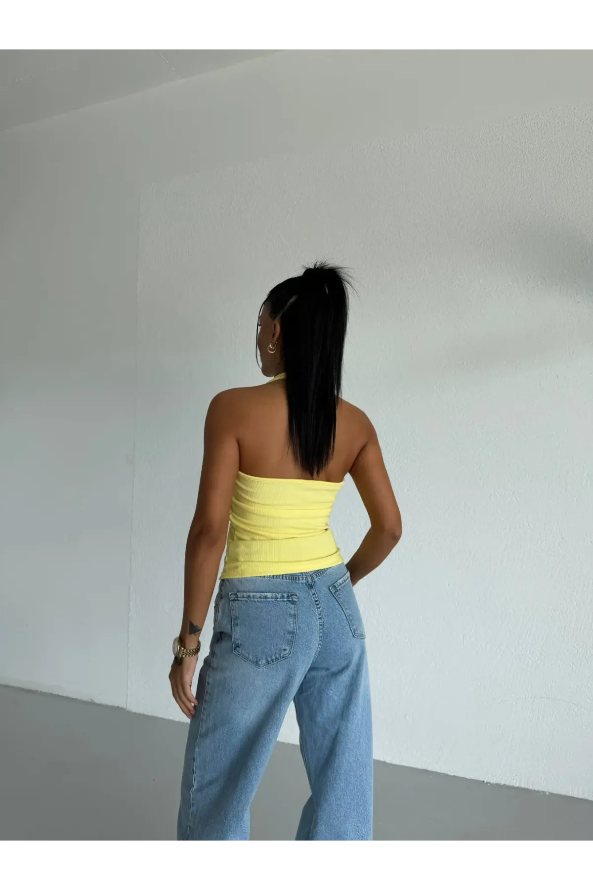 Kadın Sarı Ottoman Kumaş Halter Yaka Toka Detay Bluz HZL26W-FRY123321