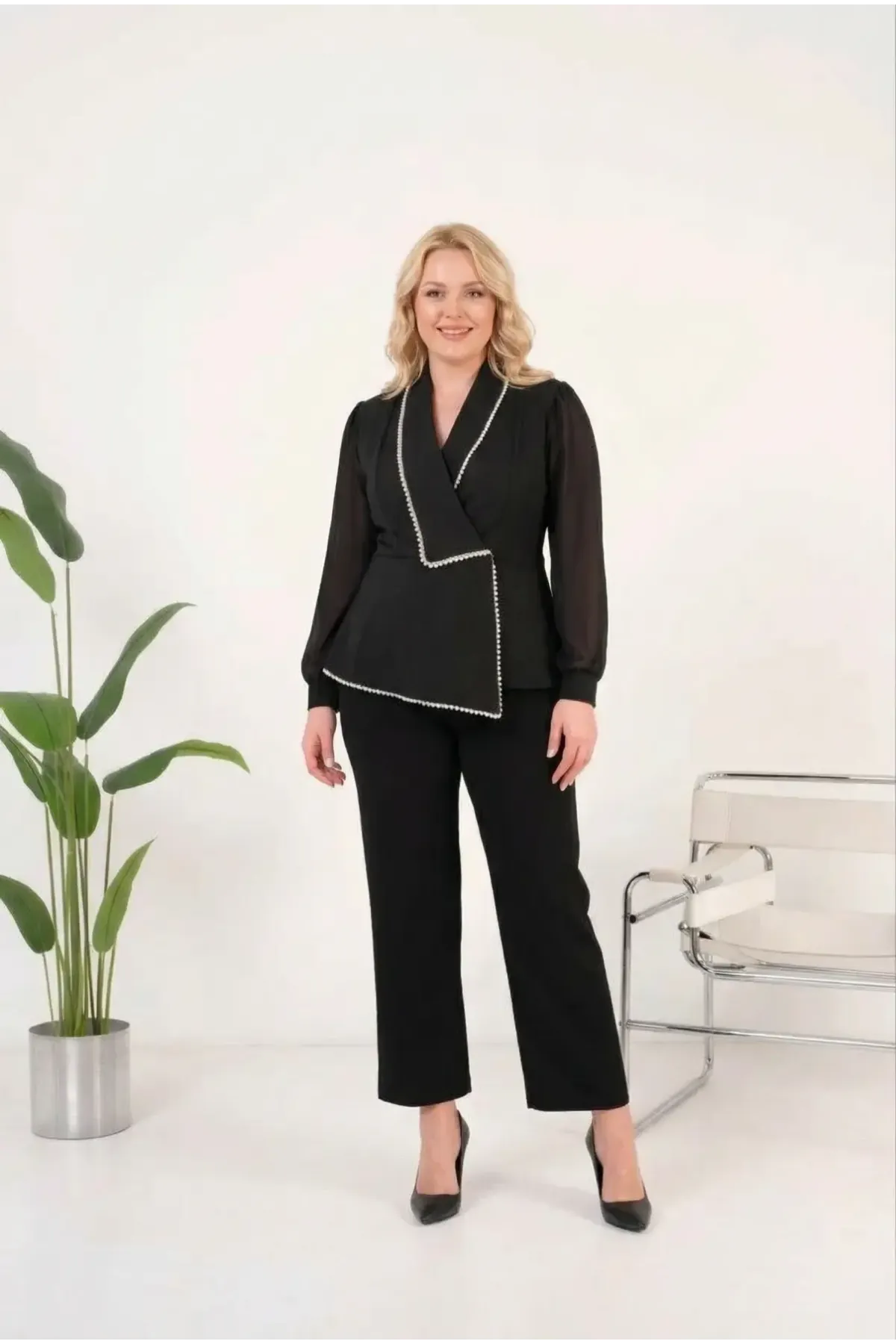 Kadın Siyah Büyük Beden Ceket Yaka İnci Detaylı Şifon Kollu Abiye Takım HZL26W-PR10131