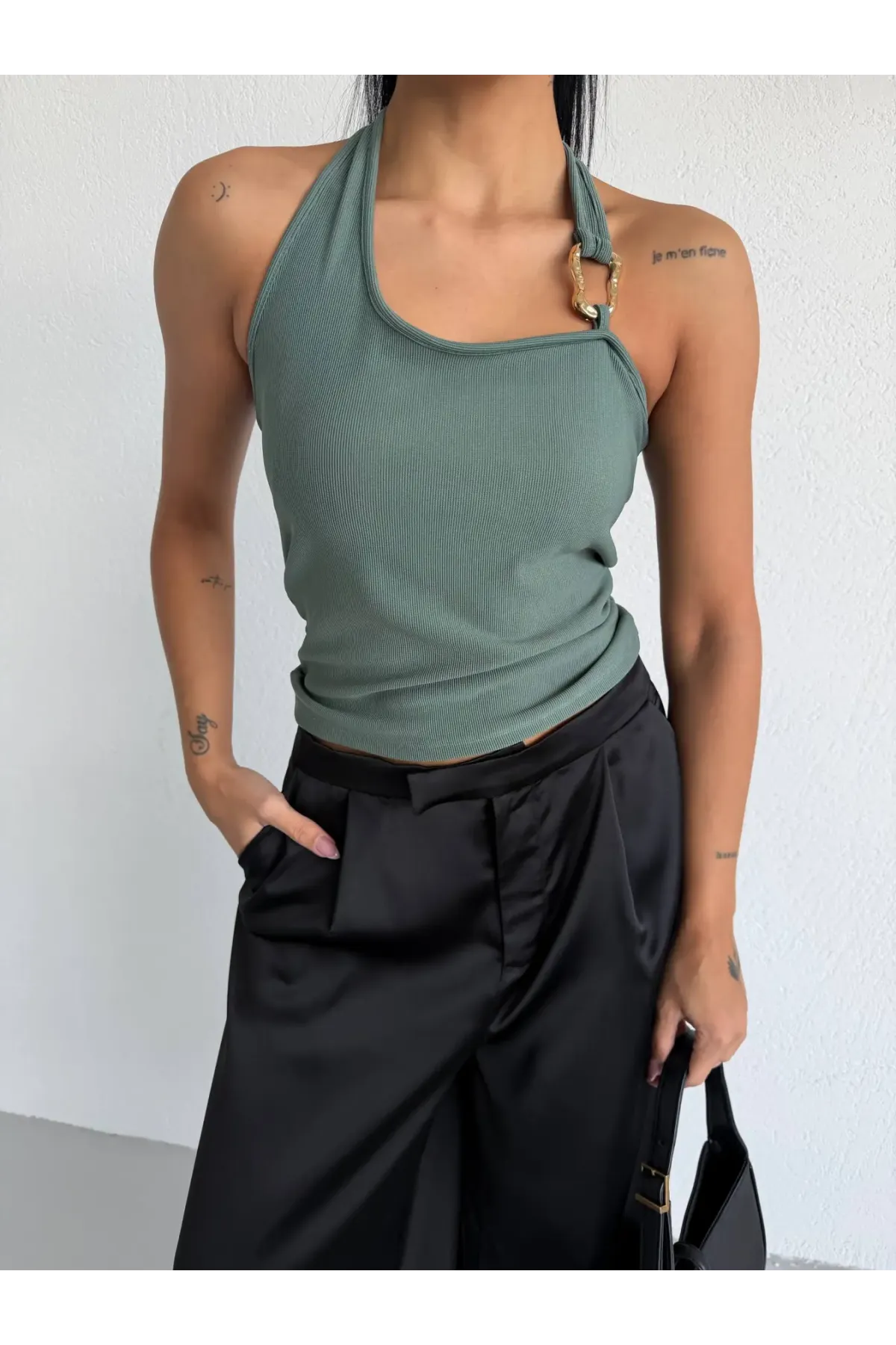 Kadın Yeşil Ottoman Kumaş Halter Yaka Toka Detay Bluz HZL26W-FRY123321