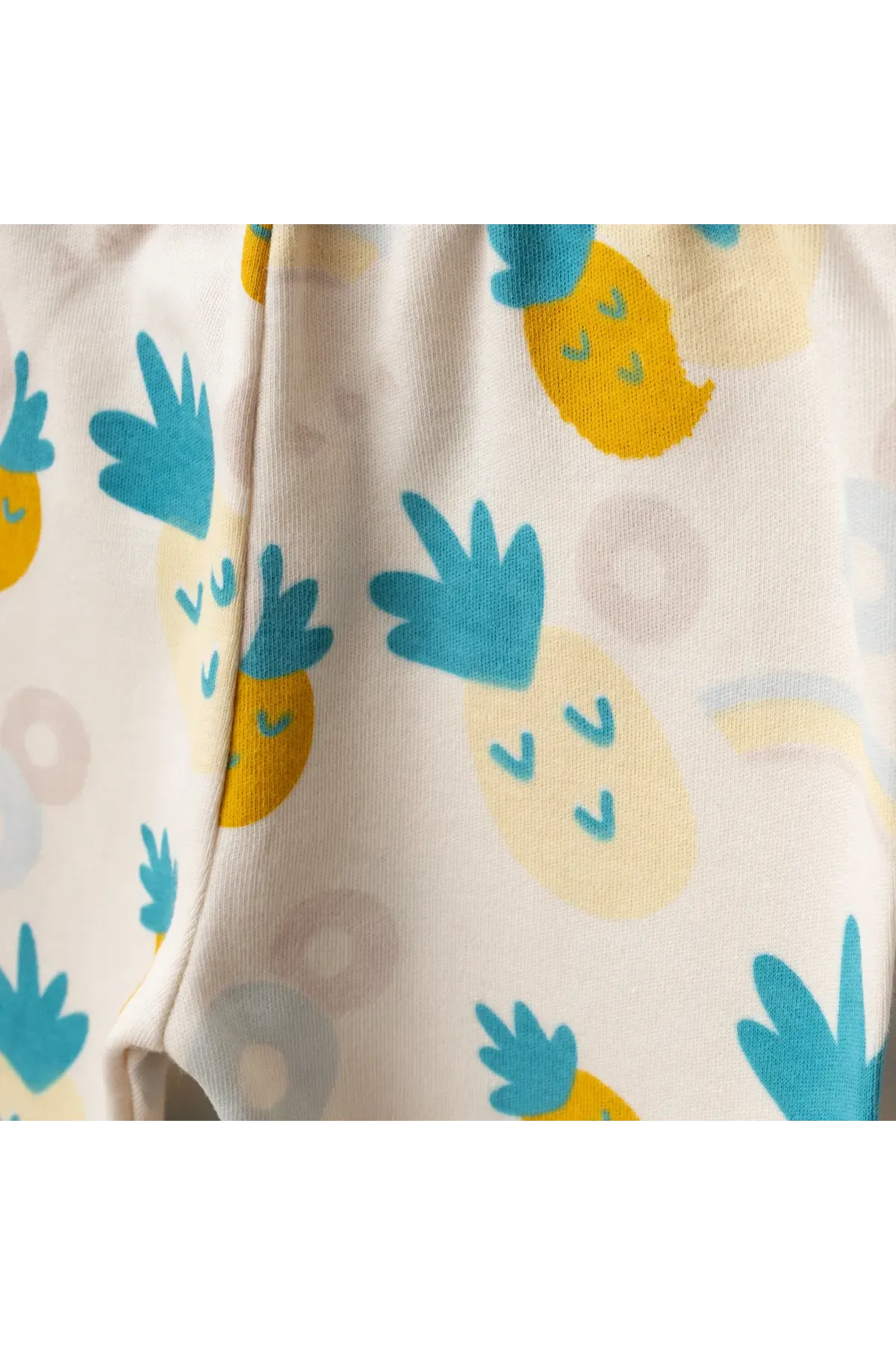 Kız Bebek Ananas Desenli Hırka Pantolon Bere 3  lü Alt Üst Bebek Takımı 0 Ay - 6 Ay