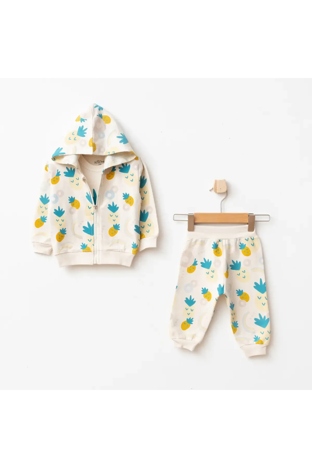 Kız Bebek Ananas Desenli Sweatshirt Pantolon T-shirt 3 lü Alt Üst Bebek Takımı 3Ay - 36Ay