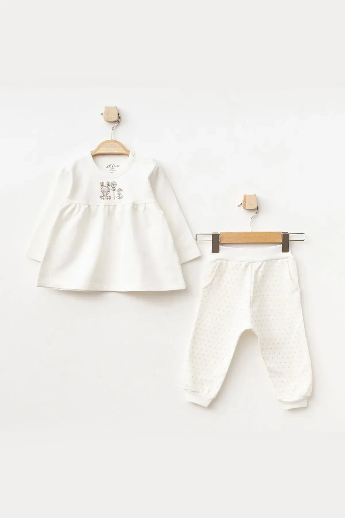Kız Bebek Tavşan Nakışlı Sweatshirt Pantolon 2  li Alt Üst Bebek Takımı 3 Ay - 18 Ay