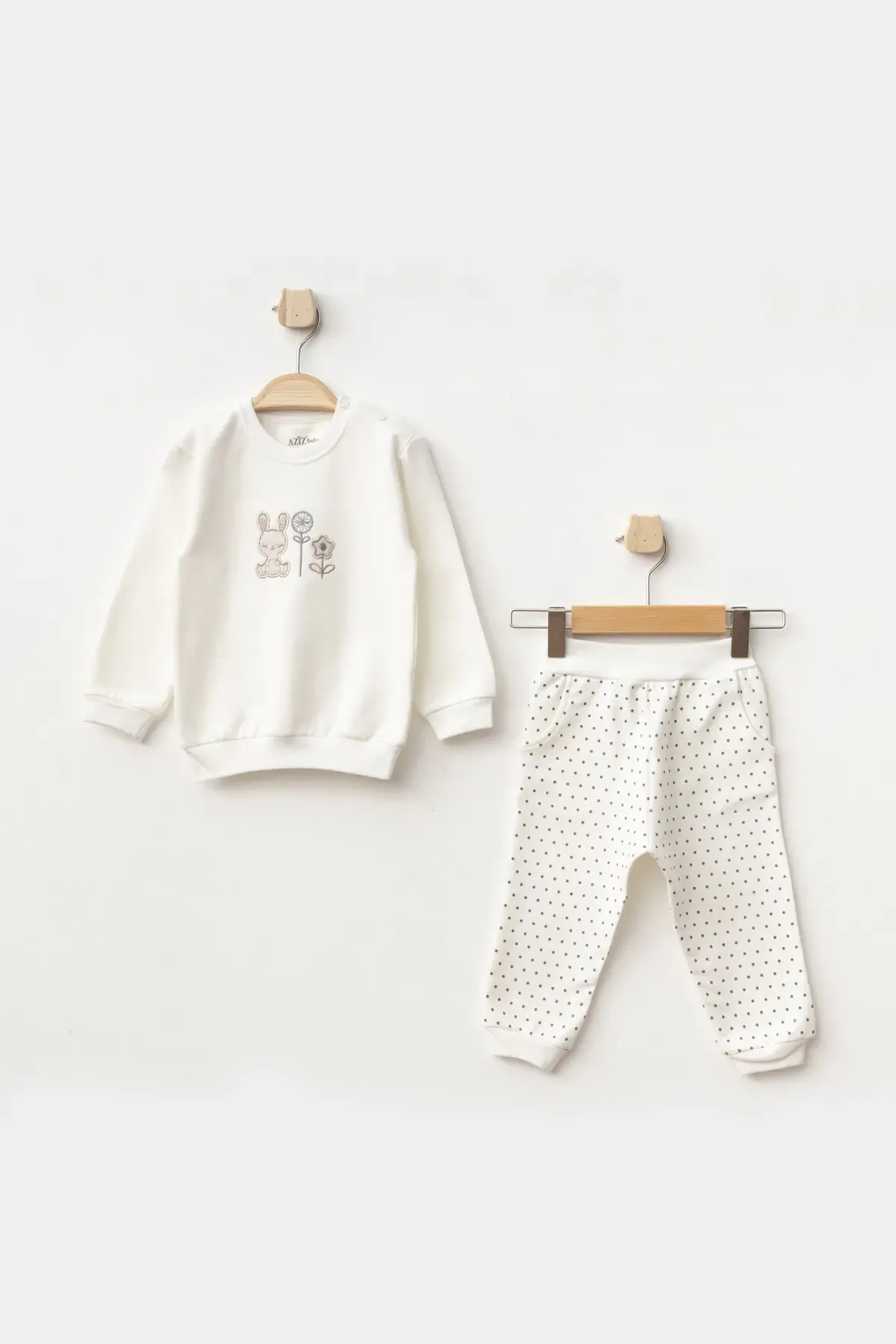 Kız Bebek Tavşan Nakışlı Sweatshirt Pantolon 2  li Alt Üst Bebek Takımı 3 Ay - 18 Ay
