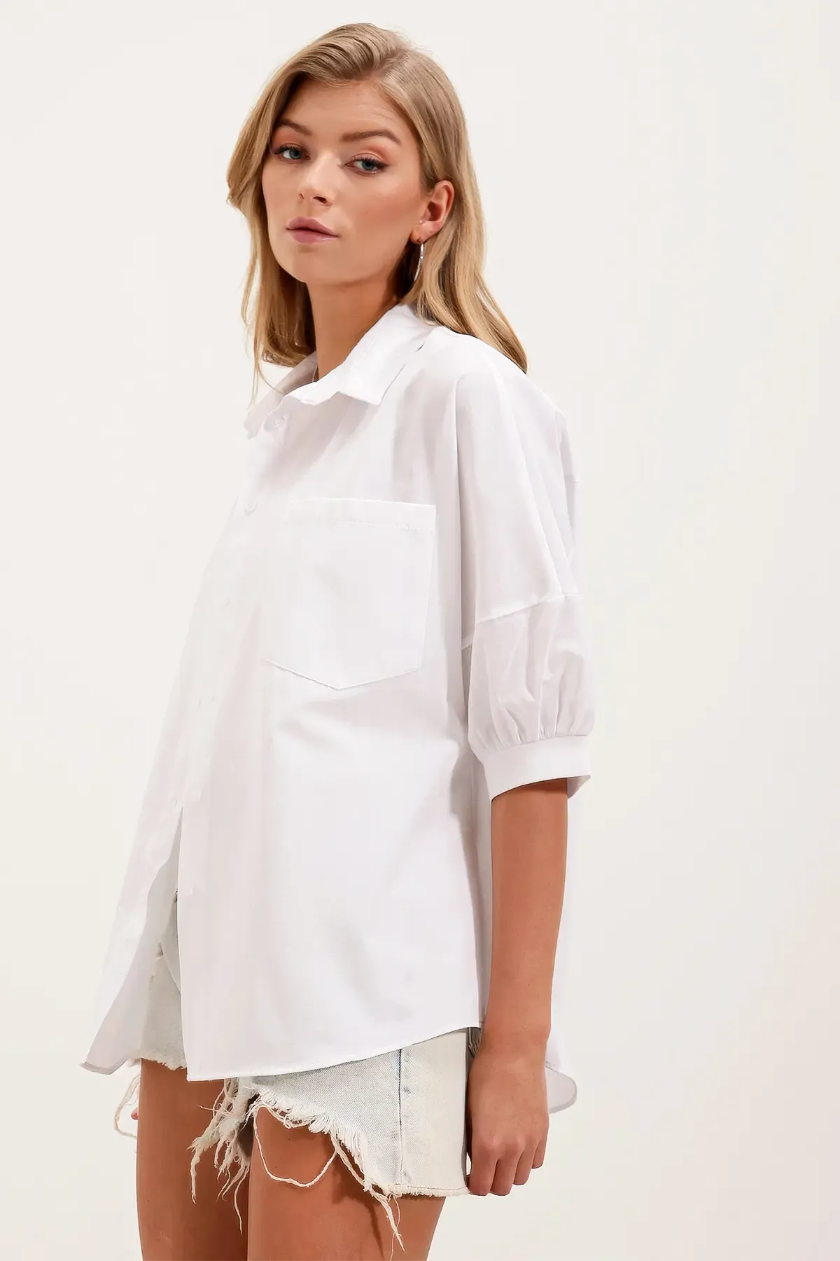 20213 Oversize Kısa Kol Basic Gömlek - Beyaz