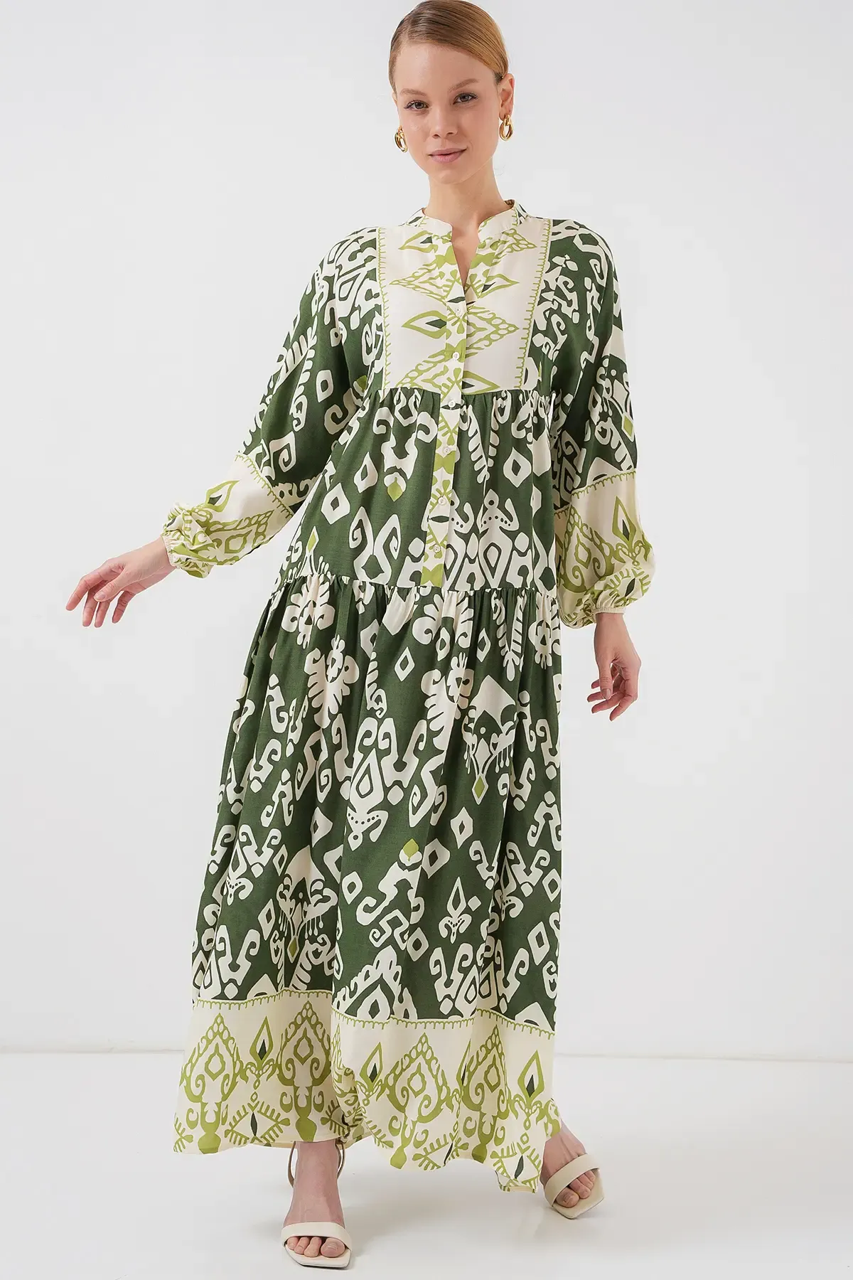 2423 Otantik Desenli Tesettür Elbise - B. Haki