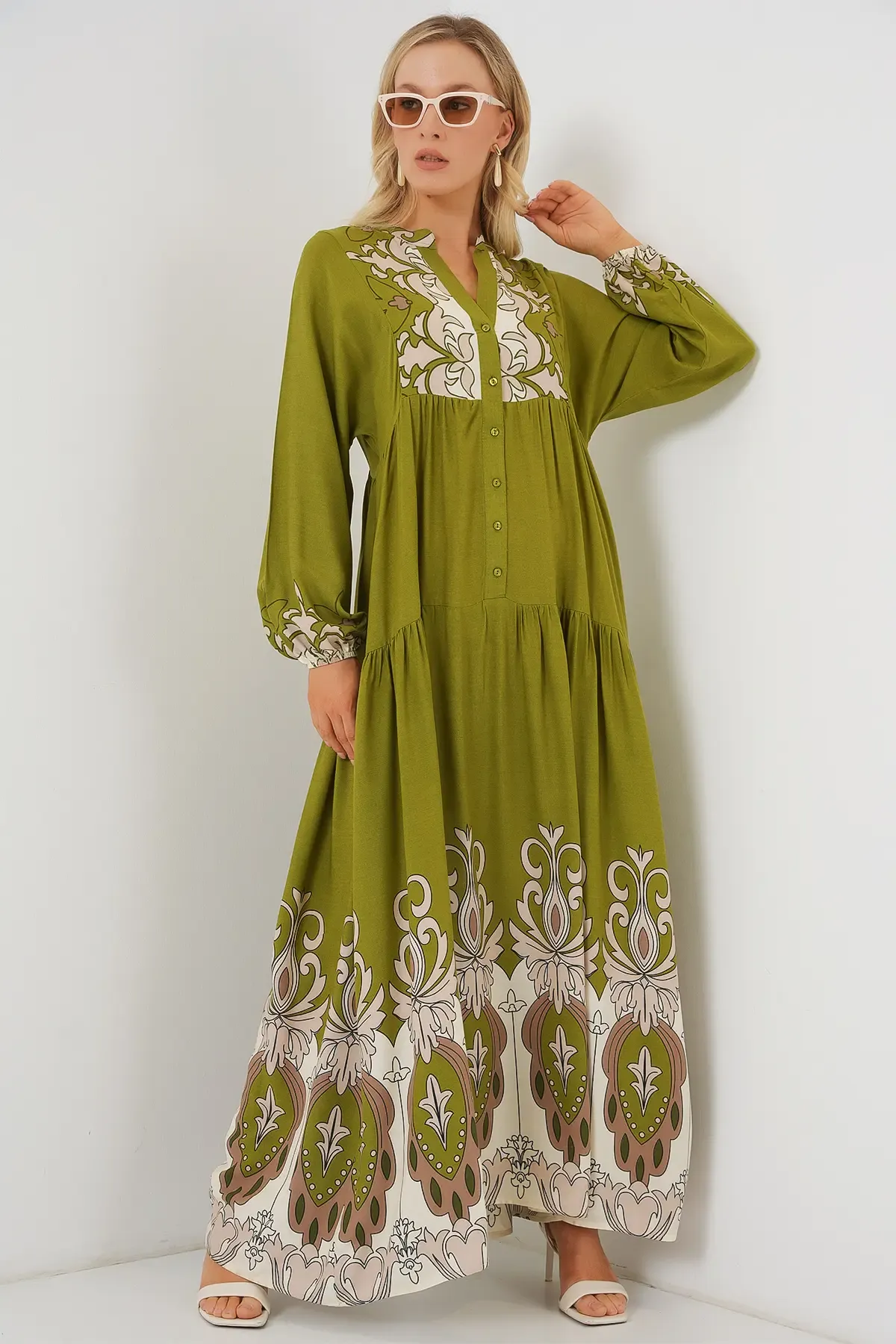 2423 Otantik Desenli Tesettür Elbise - Çağla Yeşili