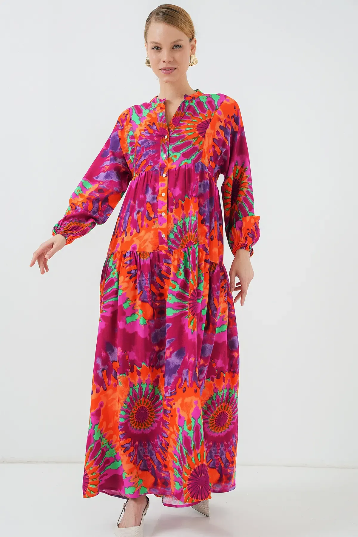 2423 Otantik Desenli Tesettür Elbise - H. Fuşya