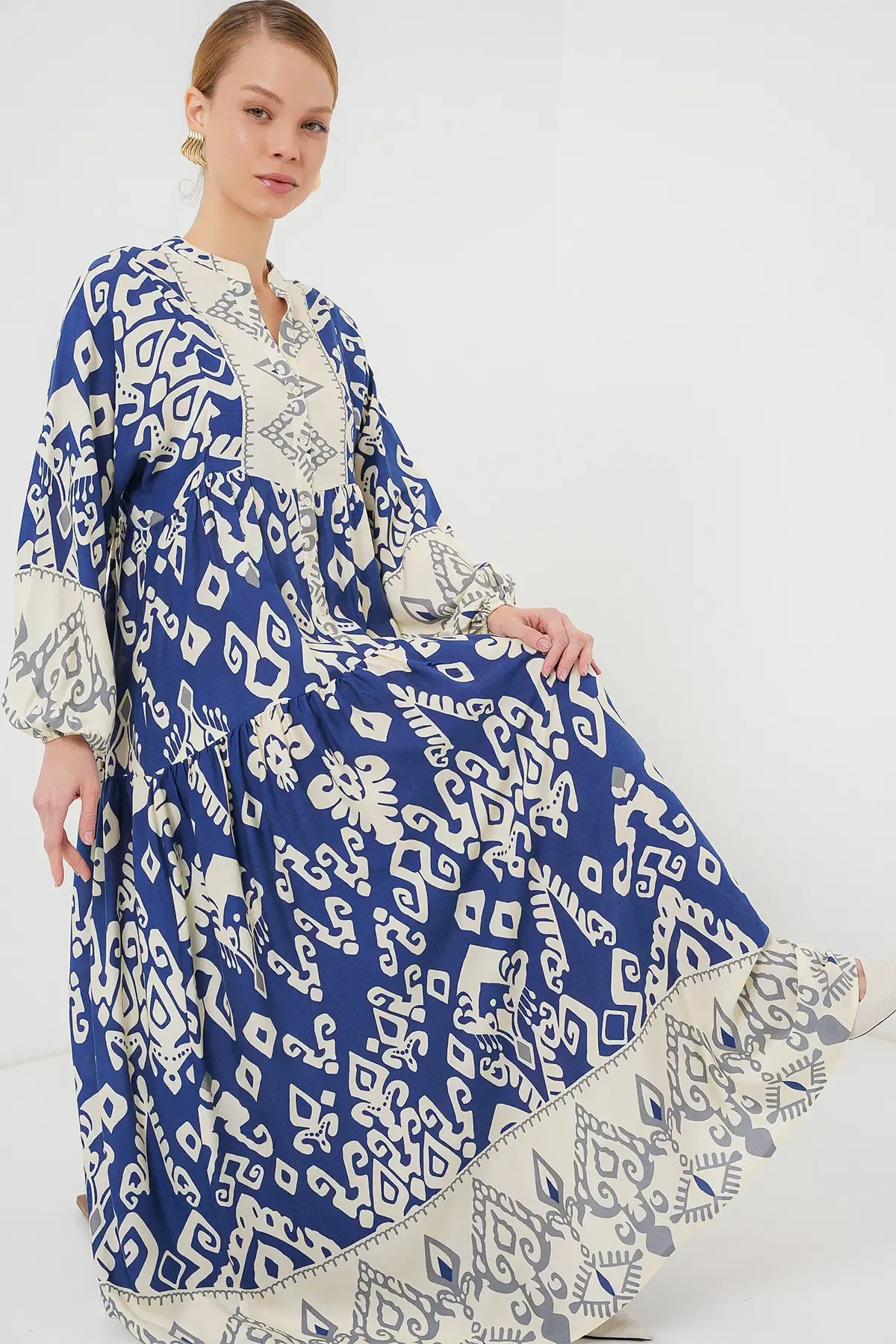 2423 Otantik Desenli Tesettür Elbise - İndigo 1