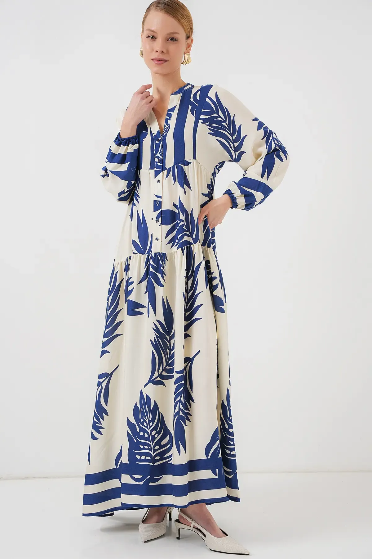 2423 Otantik Desenli Tesettür Elbise - Lacivert 0