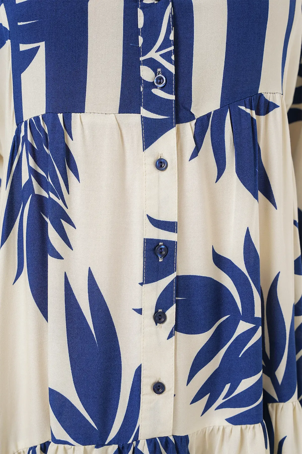 2423 Otantik Desenli Tesettür Elbise - Lacivert 0