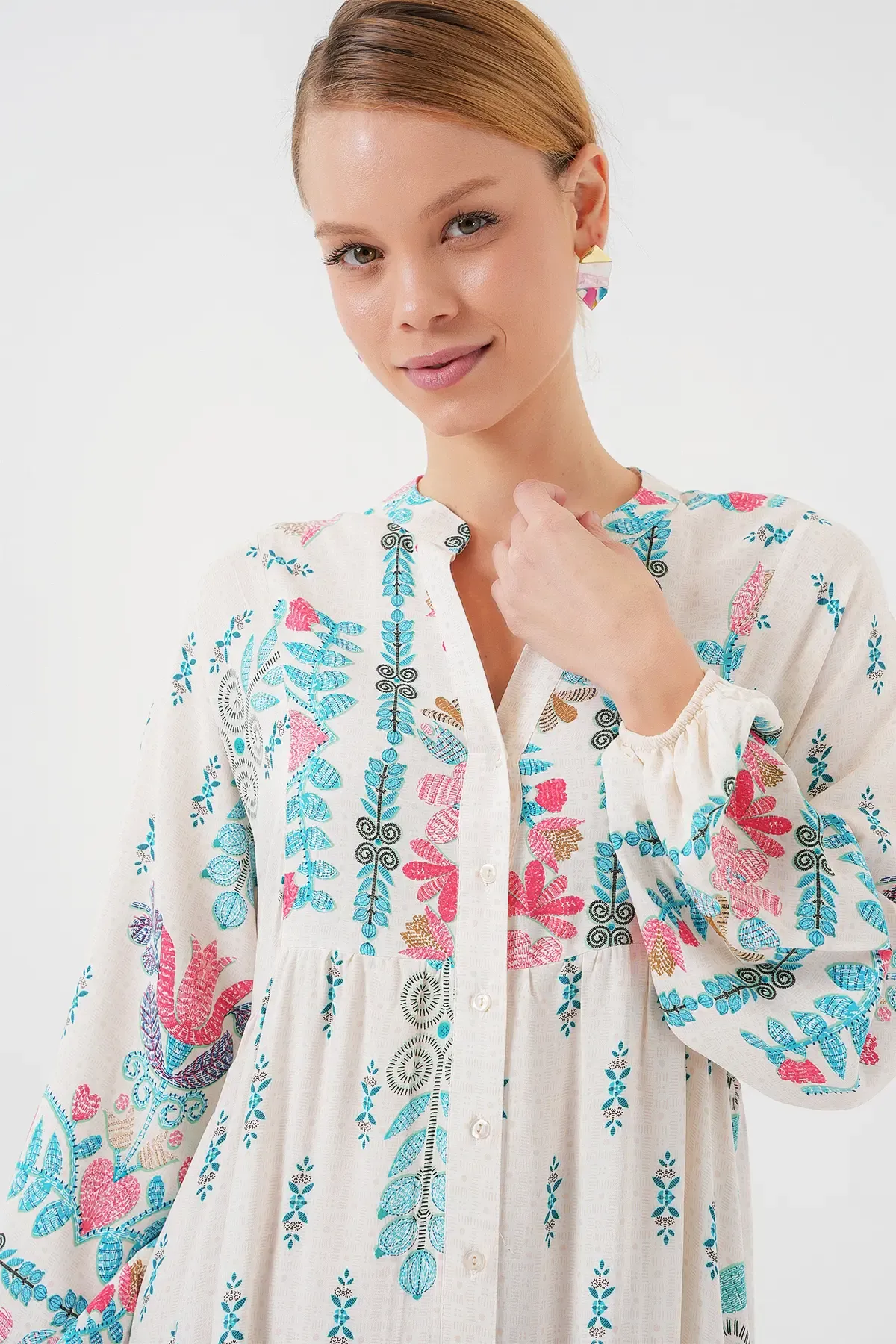 2423 Otantik Desenli Tesettür Elbise - M. Mavi