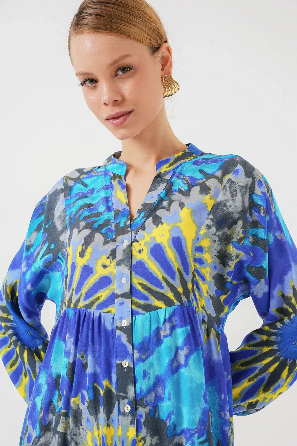 2423 Otantik Desenli Tesettür Elbise - N. Saks