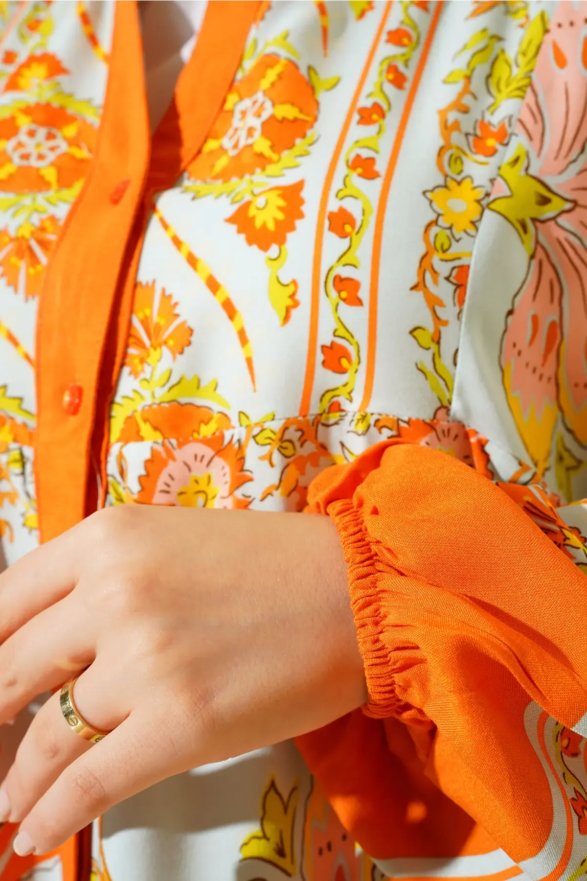 2423 Otantik Desenli Tesettür Elbise - Y.Turuncu