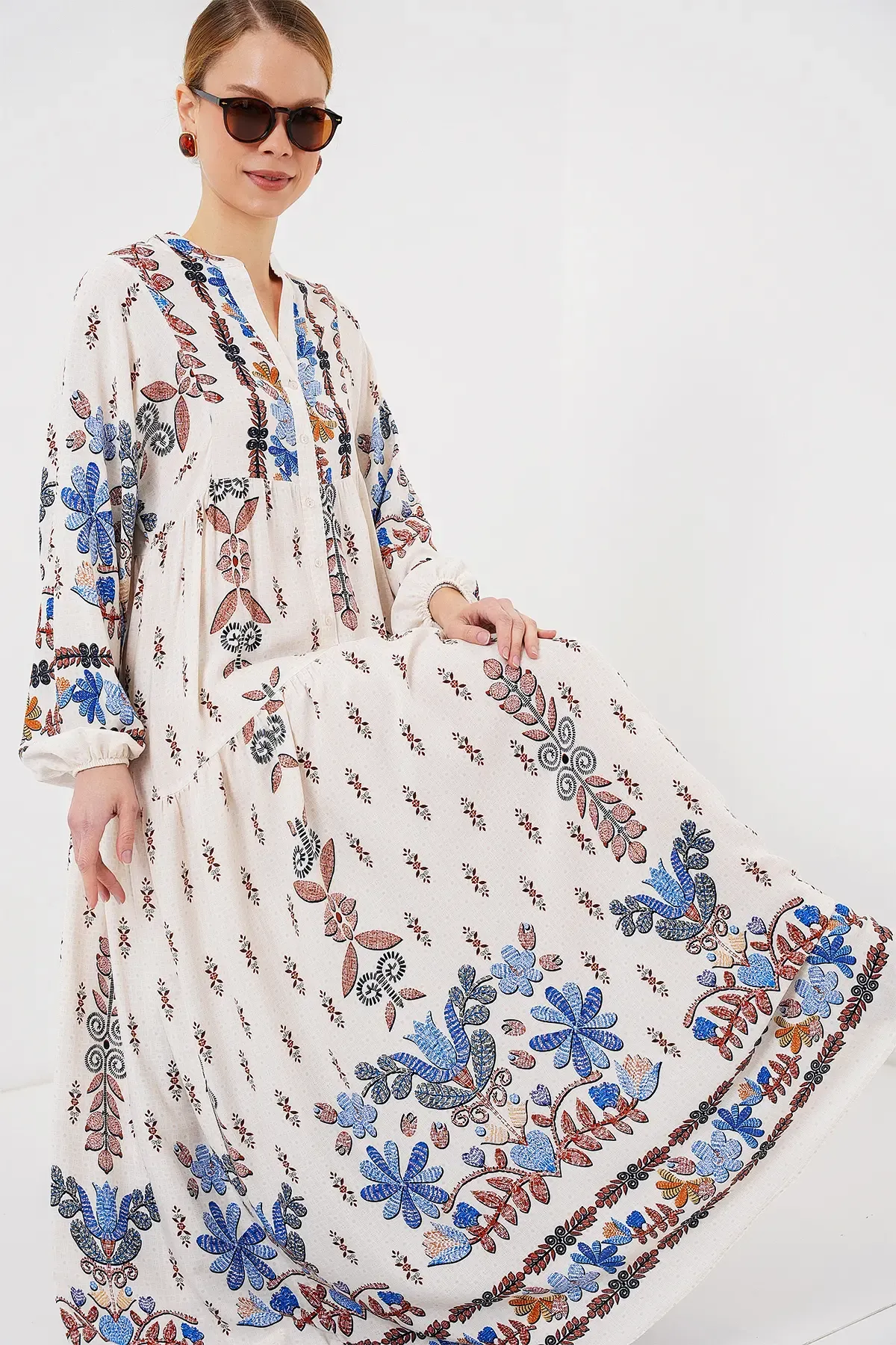 2423 Otantik Desenli Tesettür Elbise - Z. Mavi