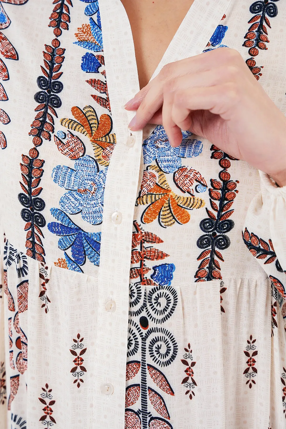 2423 Otantik Desenli Tesettür Elbise - Z. Mavi