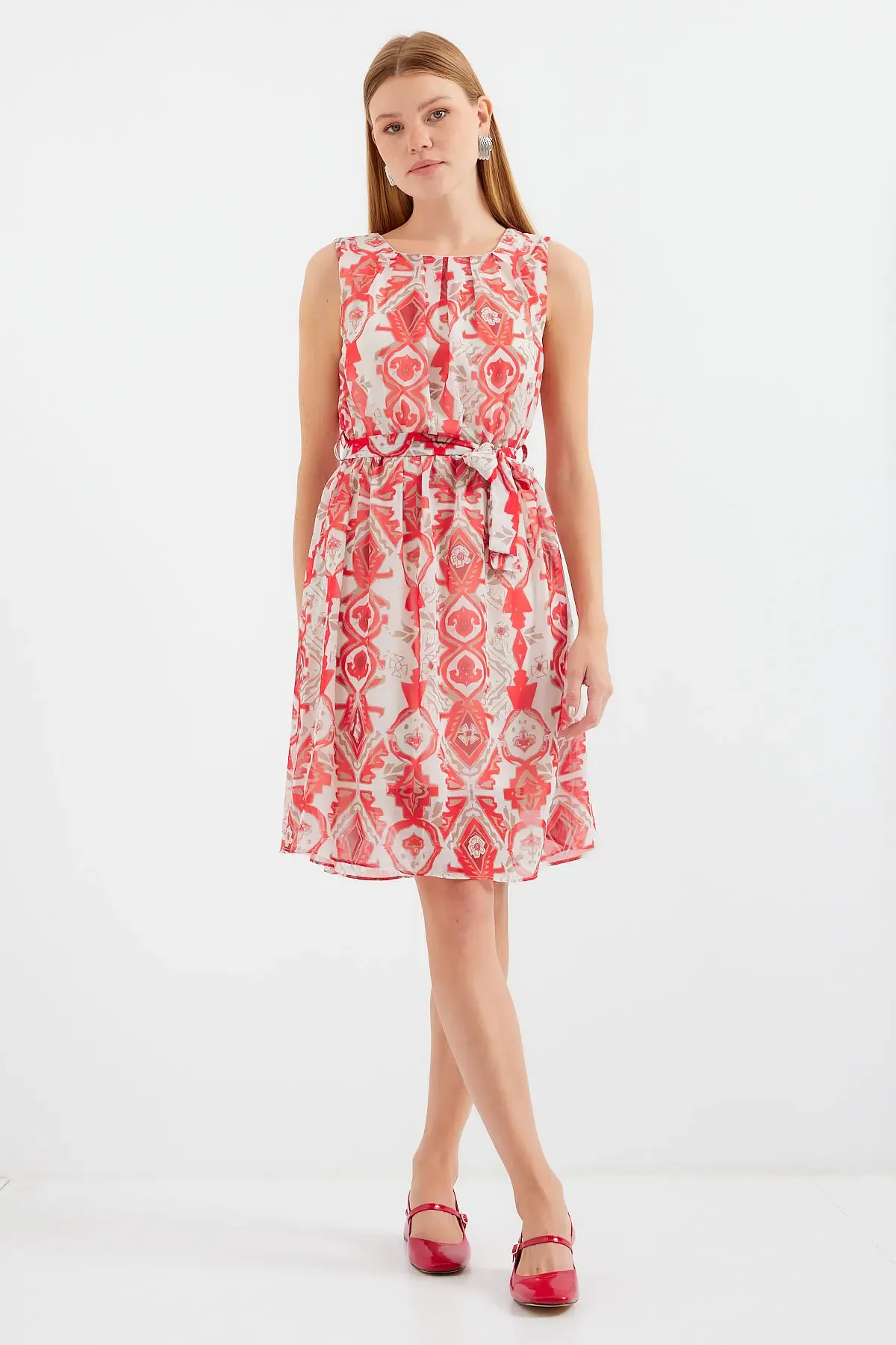 2501 Desenli Sıfır Kol Şifon Elbise - Kırmızı