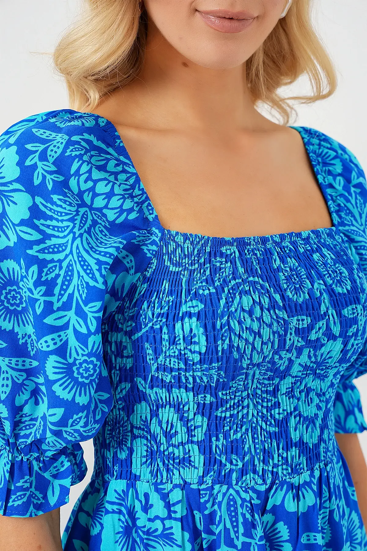 2512 Desenli Yırtmaçlı Elbise - Mavi