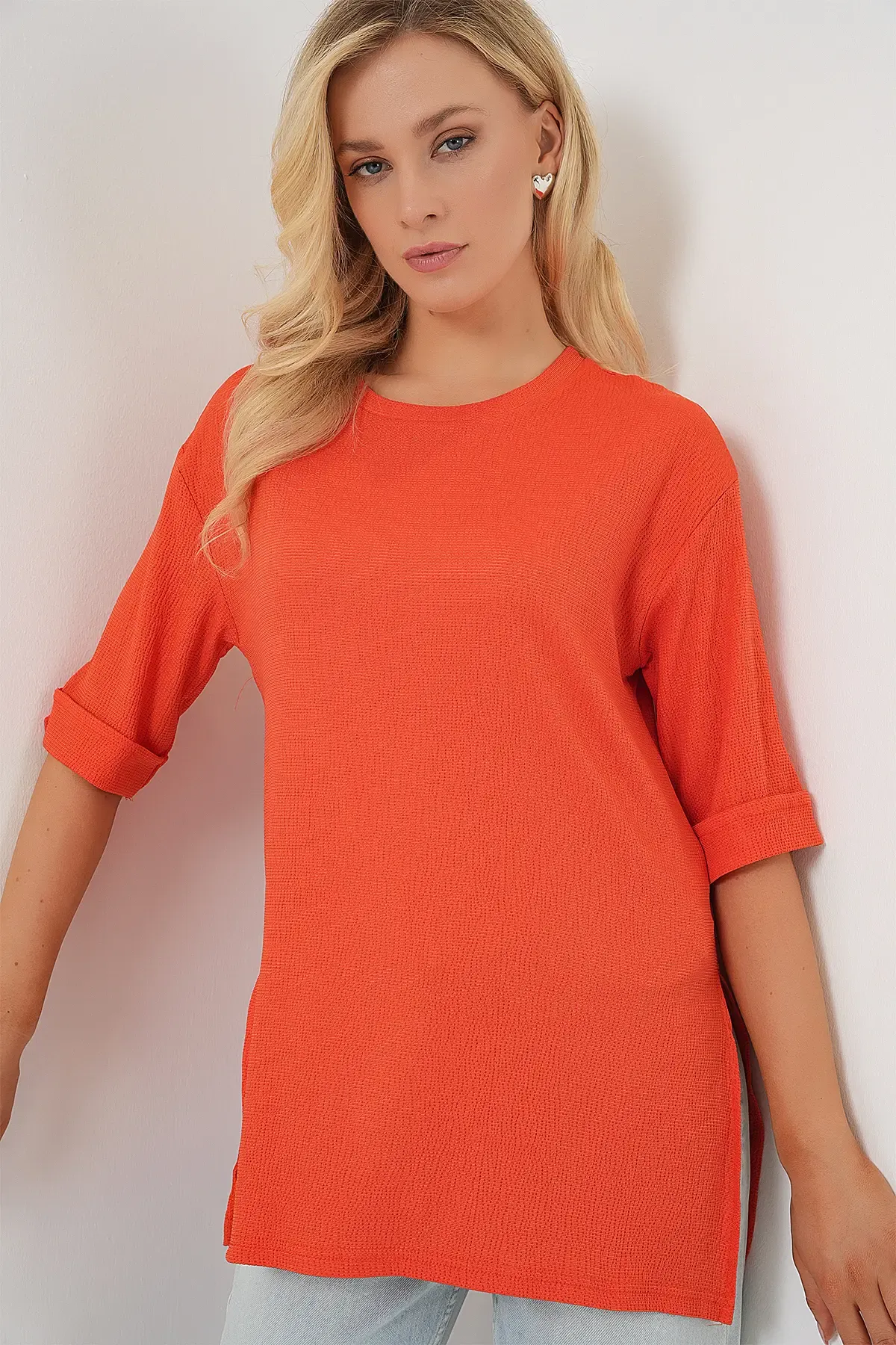 4332 Yanı Yırtmaçlı Örme Tişört - Turuncu