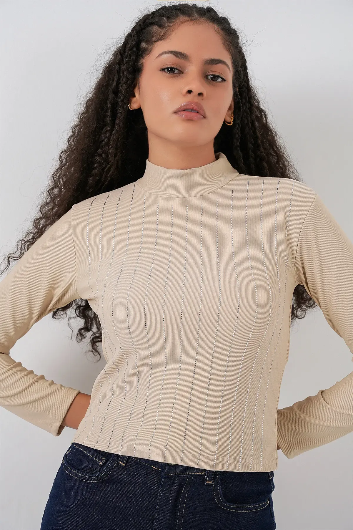 922 Taşlı Body - Bisküvi