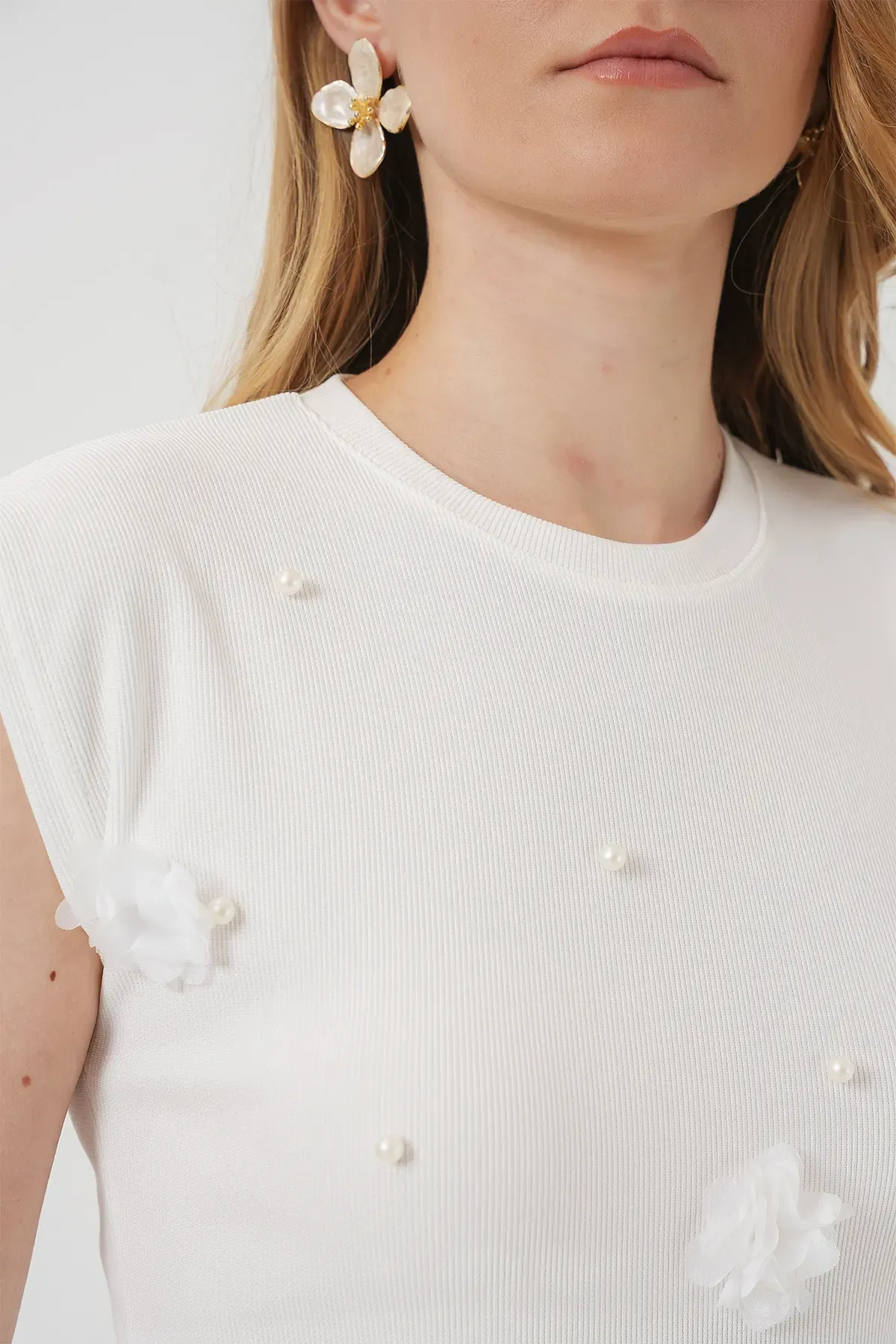 929 Kısa Kol Örme Bluz - Beyaz