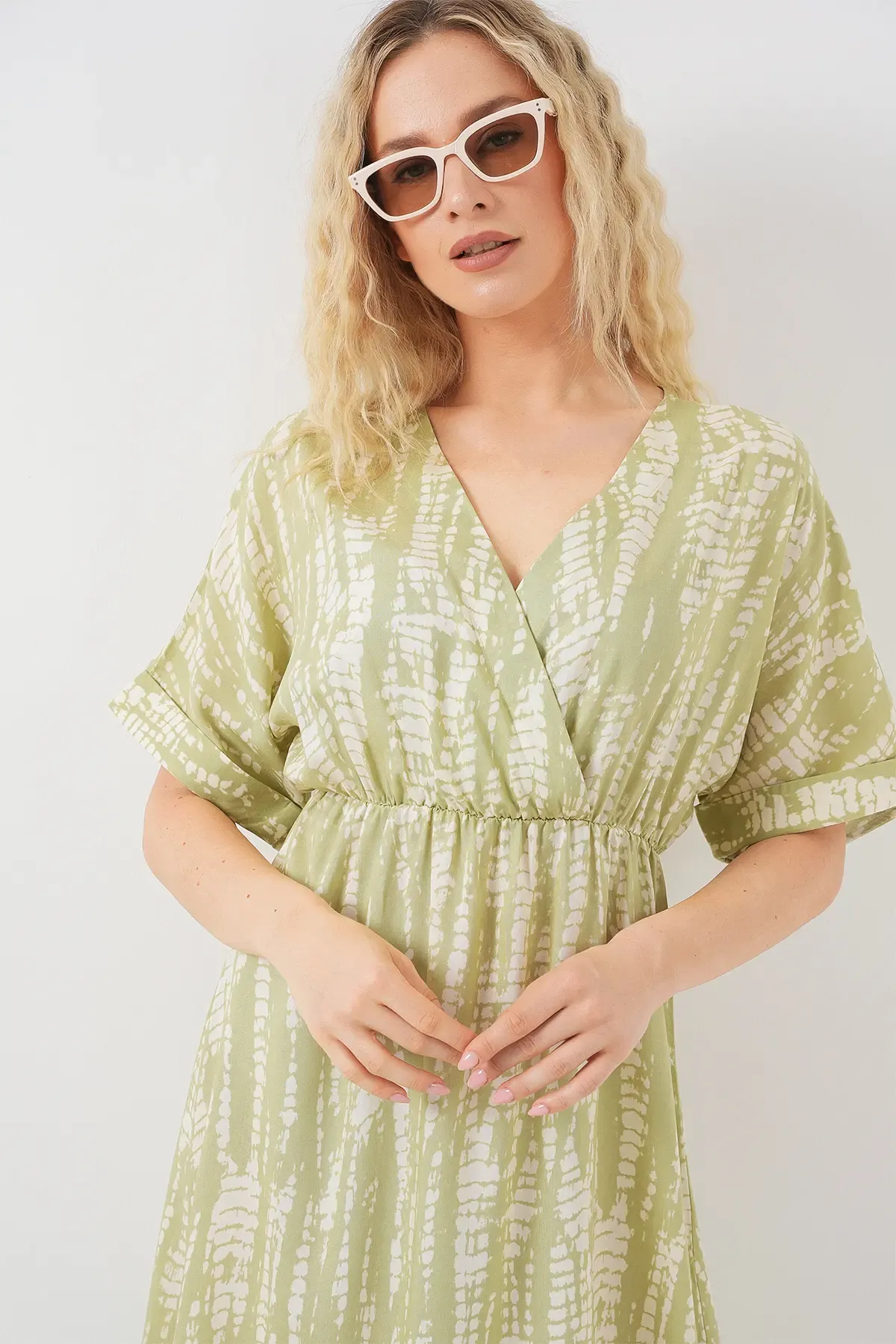 Kadın Desenli Kısa Kol Elbise 2569 - E.Yeşil