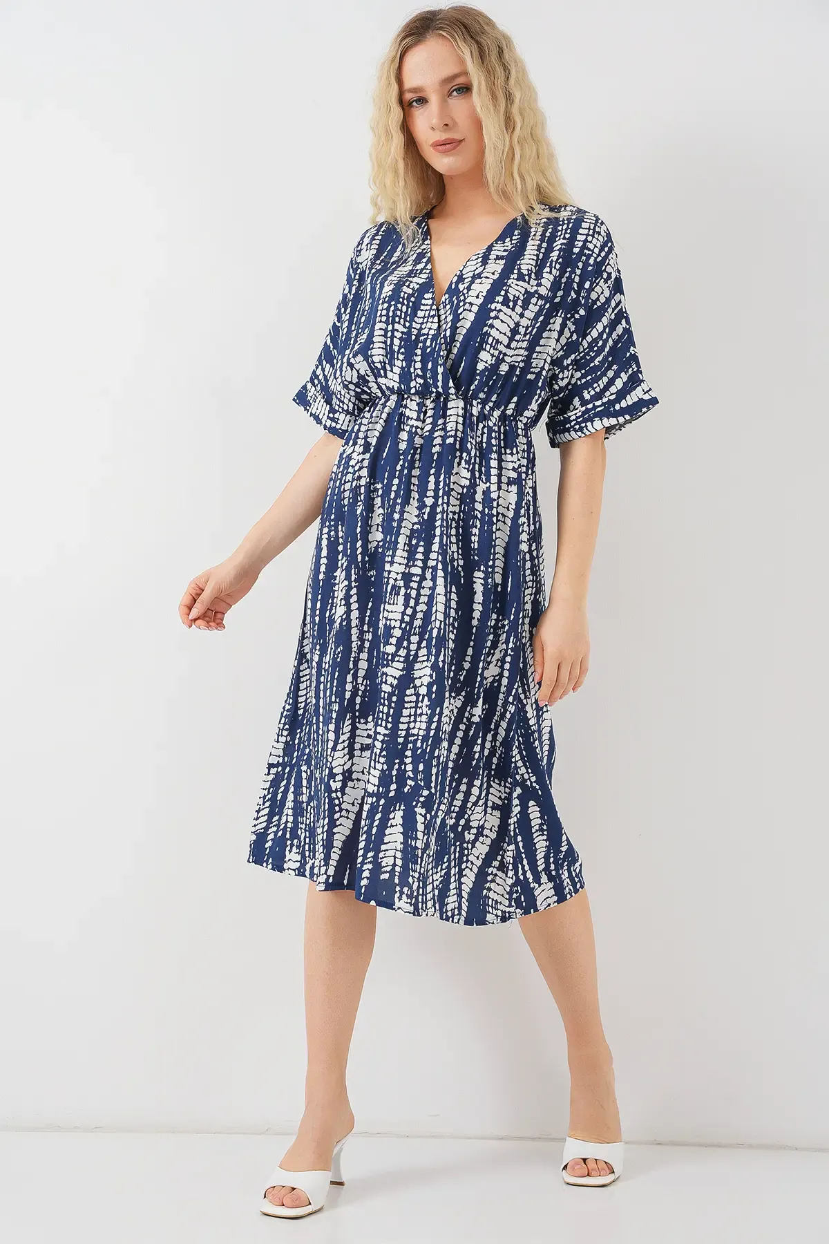 Kadın Desenli Kısa Kol Elbise 2569 - Lacivert